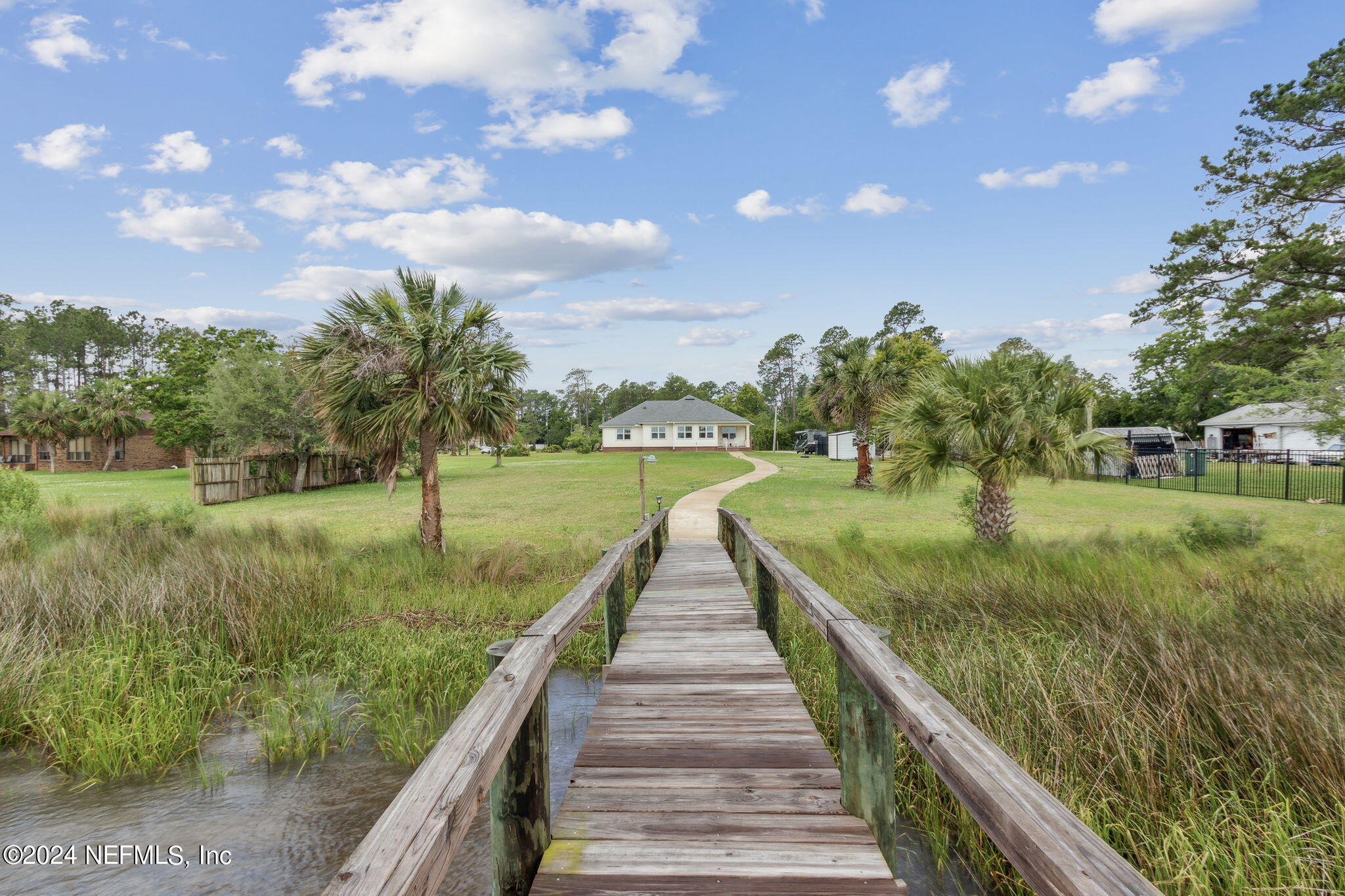 925 EAGLE BEND Court