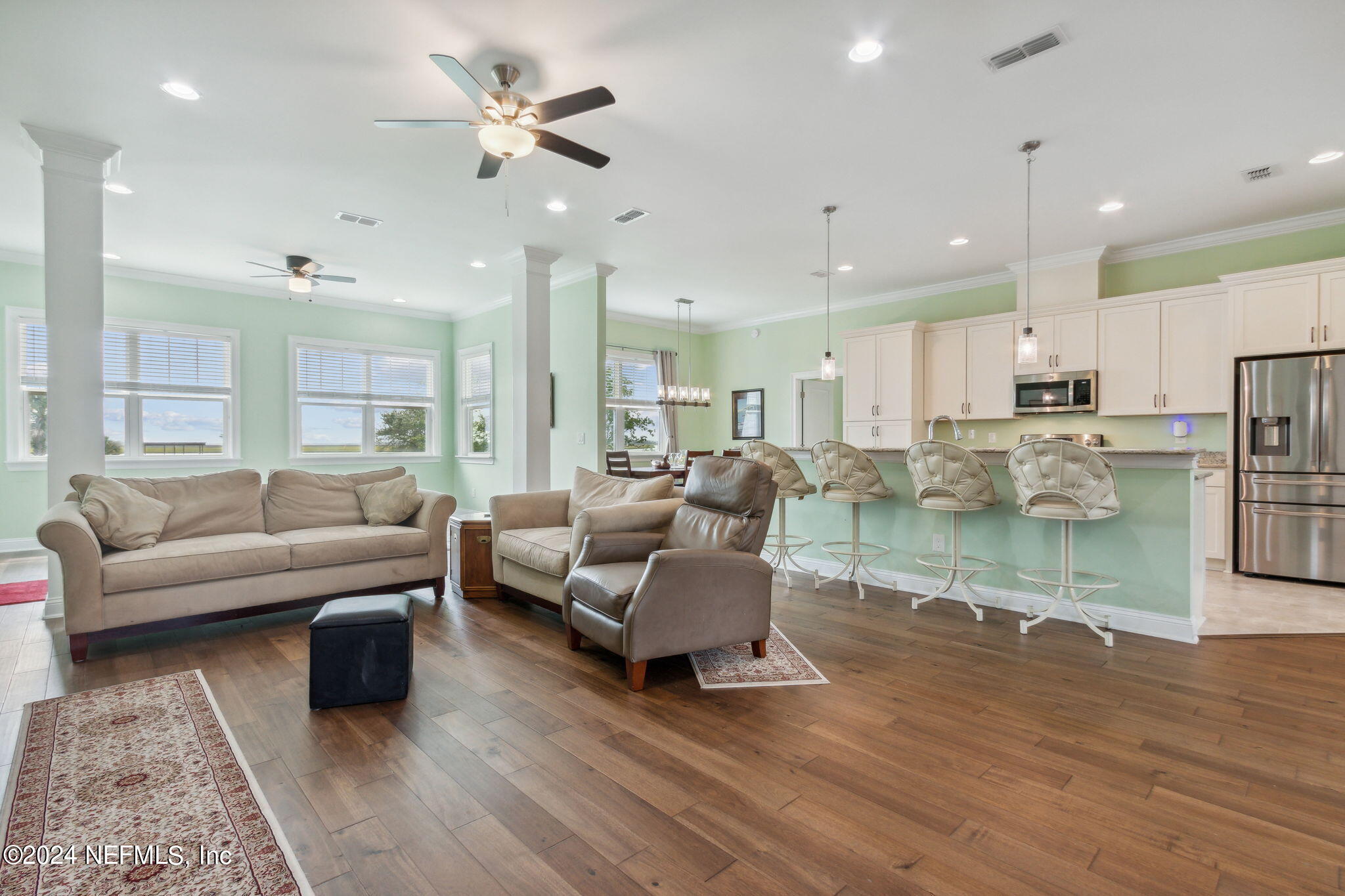 925 EAGLE BEND Court