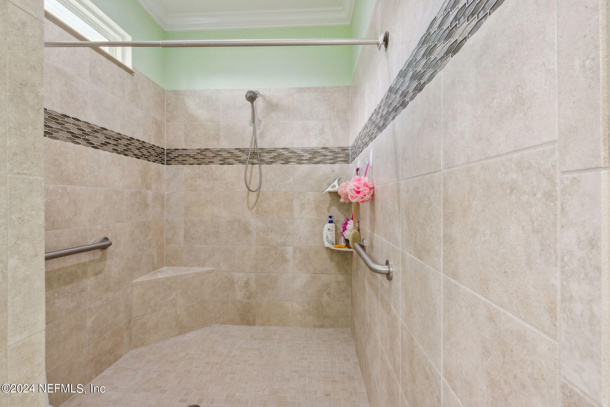925 EAGLE BEND Court