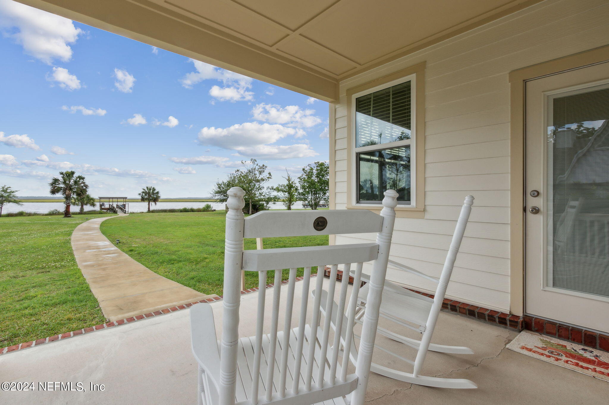 925 EAGLE BEND Court