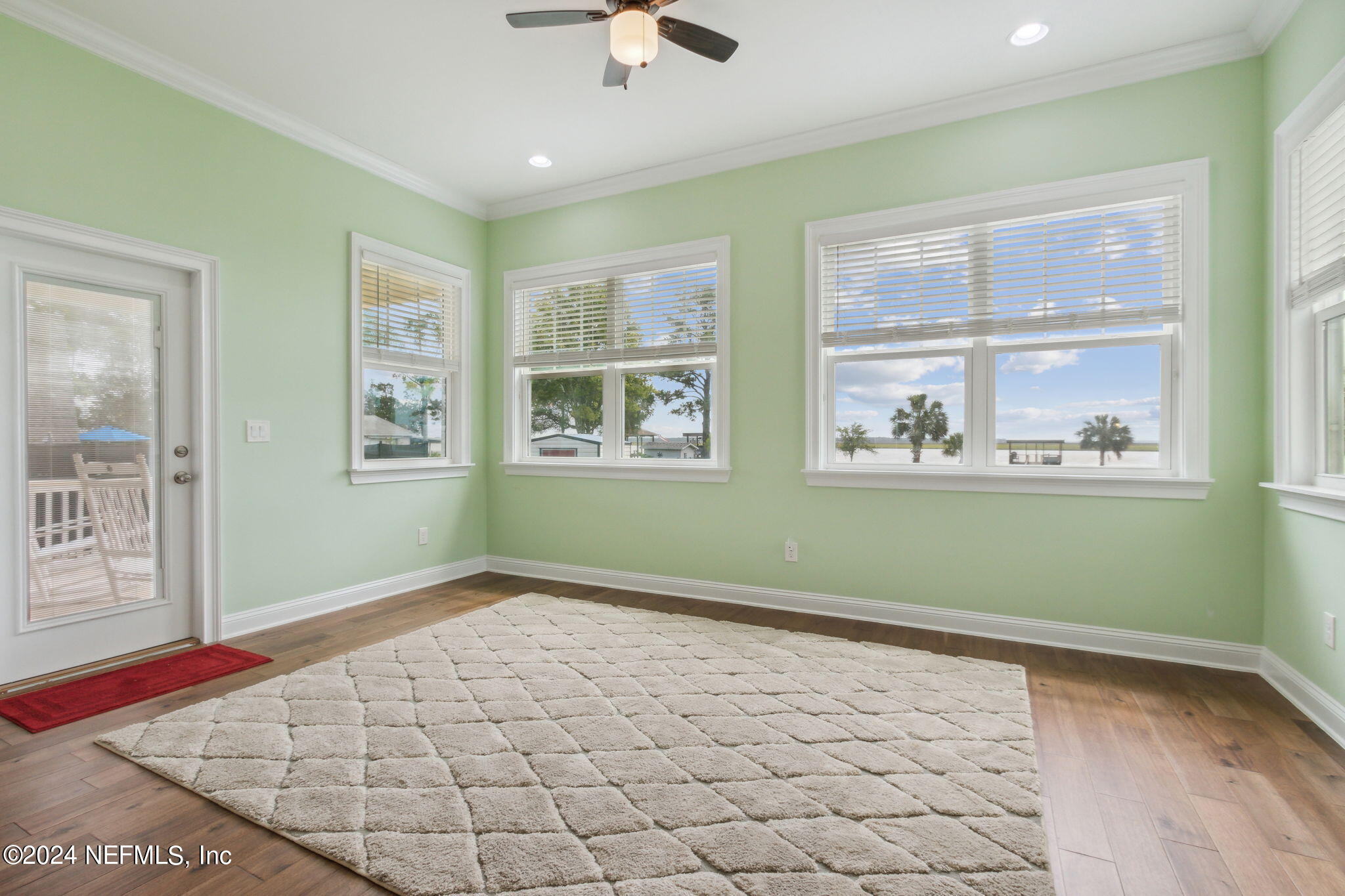 925 EAGLE BEND Court