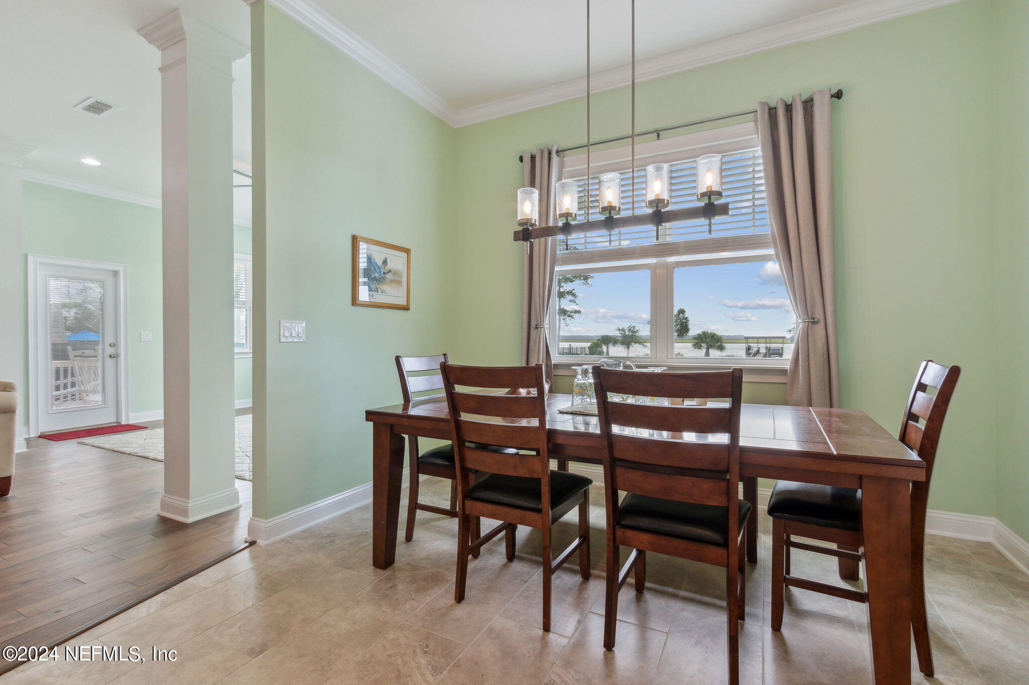 925 EAGLE BEND Court