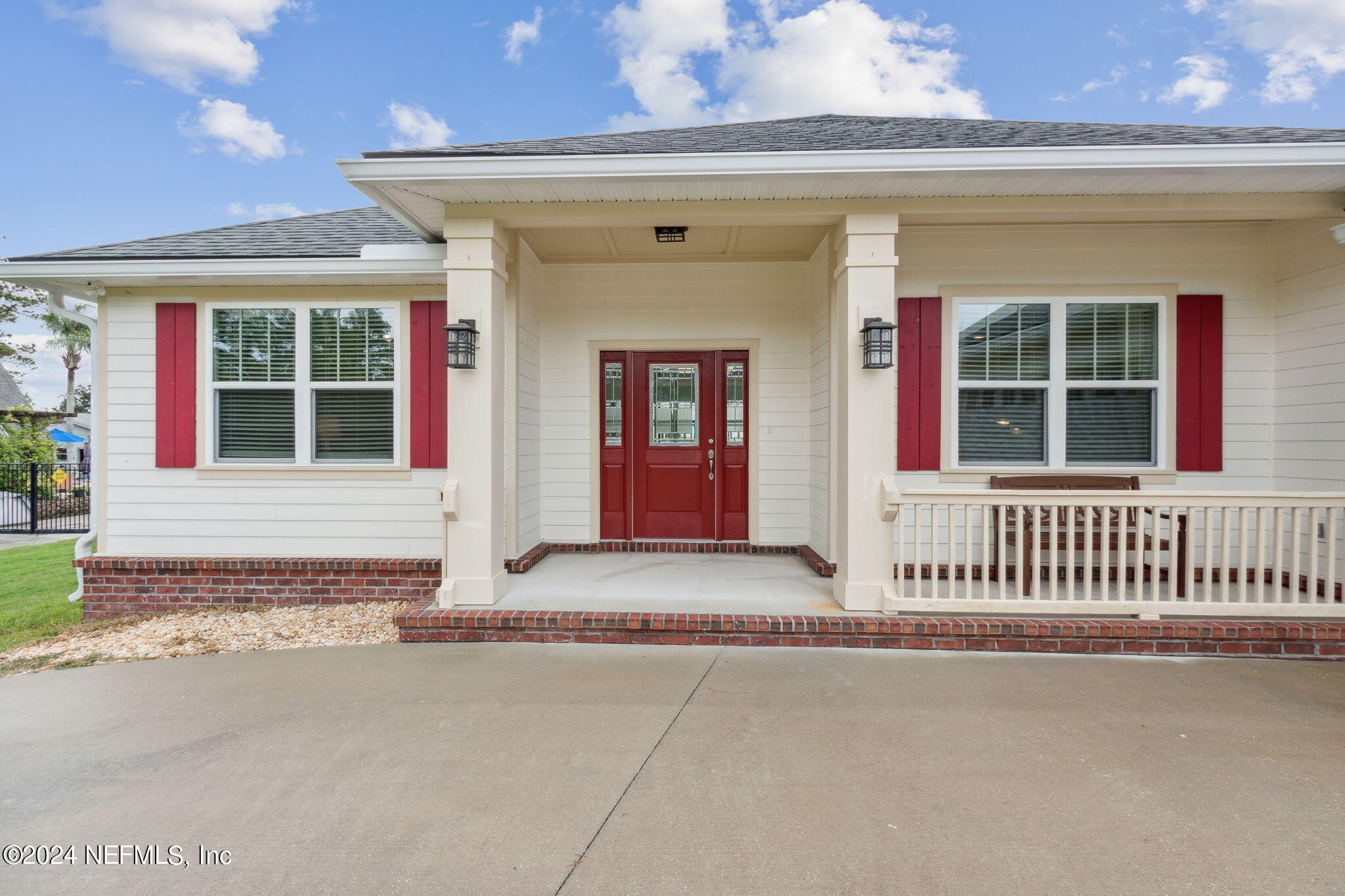 925 EAGLE BEND Court