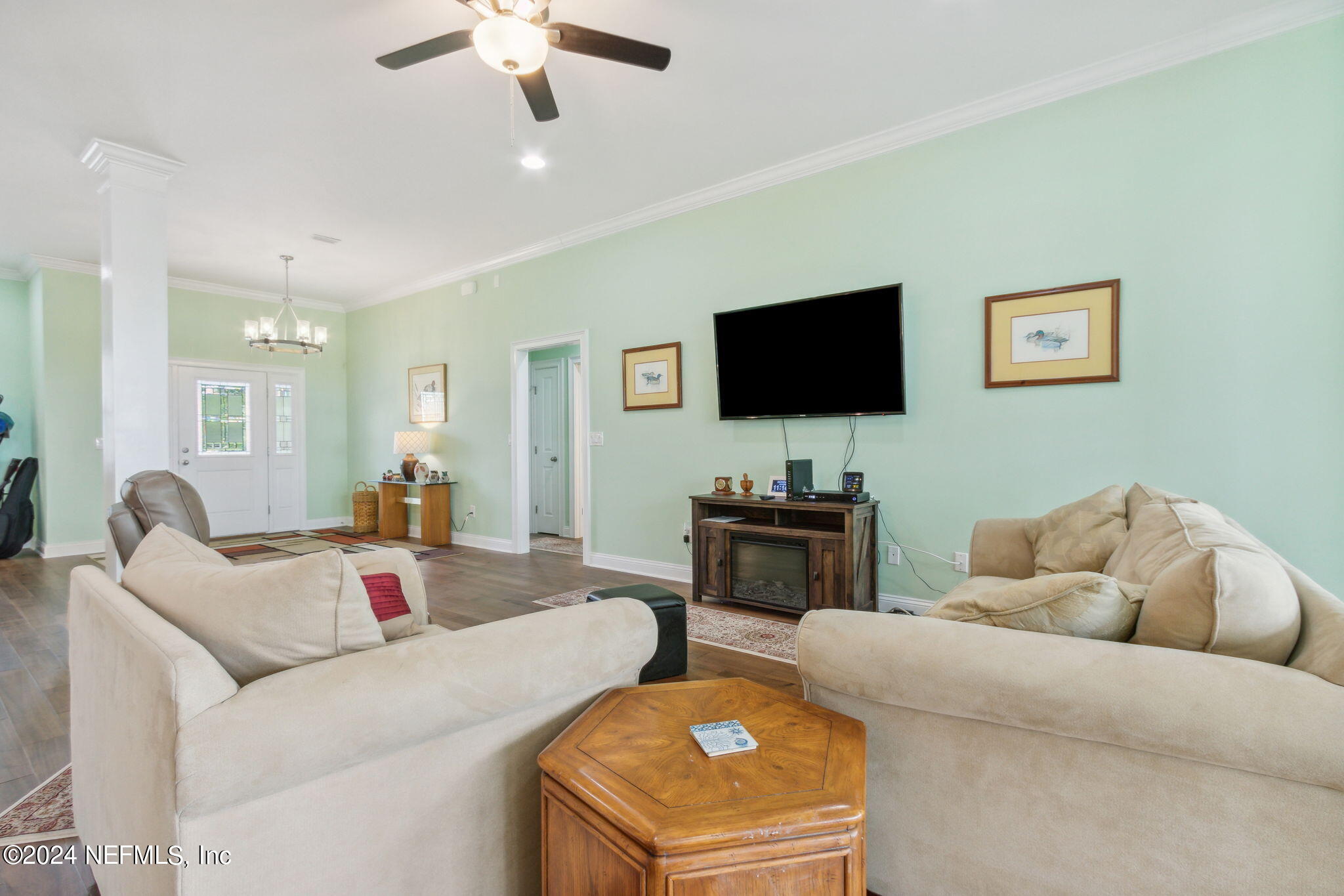 925 EAGLE BEND Court