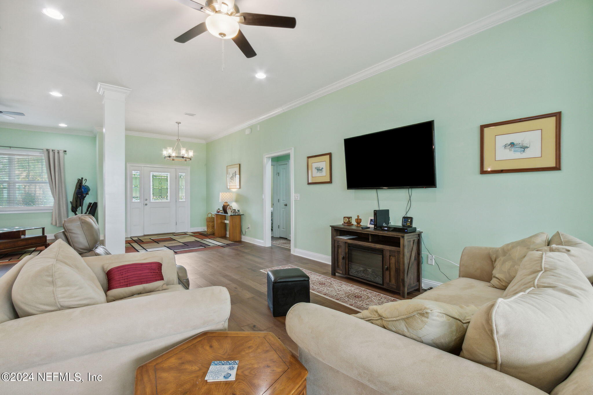 925 EAGLE BEND Court