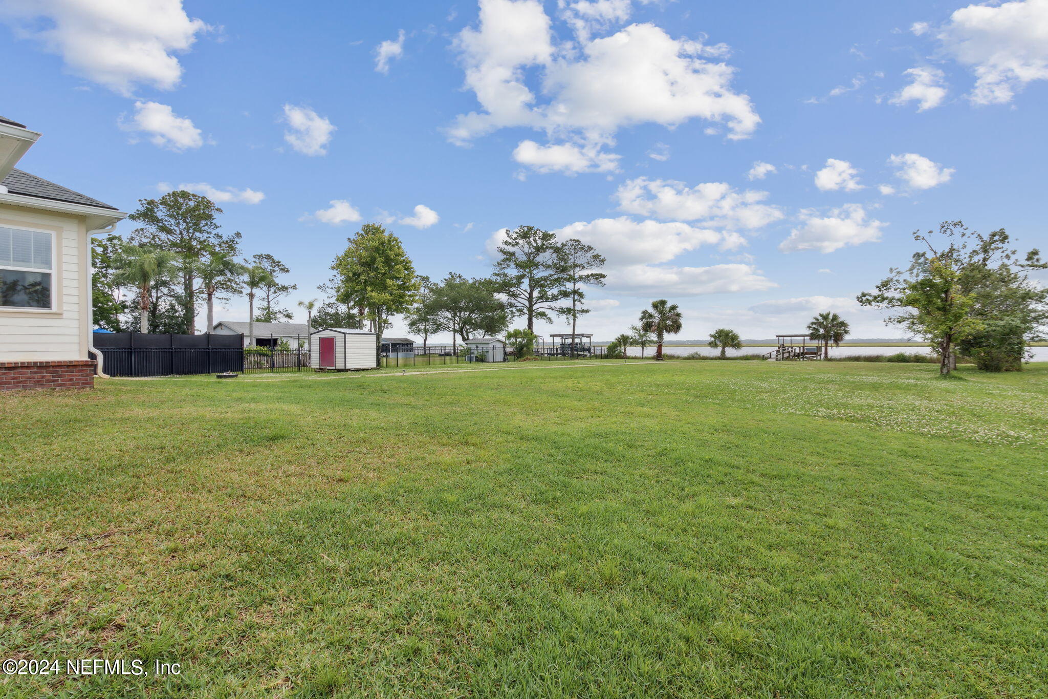925 EAGLE BEND Court