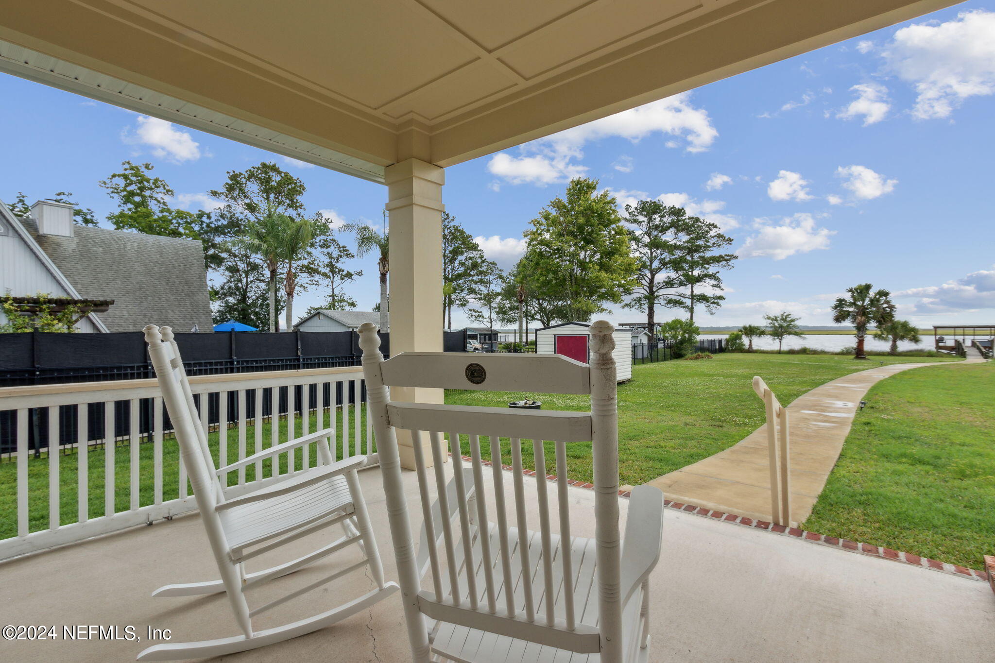 925 EAGLE BEND Court