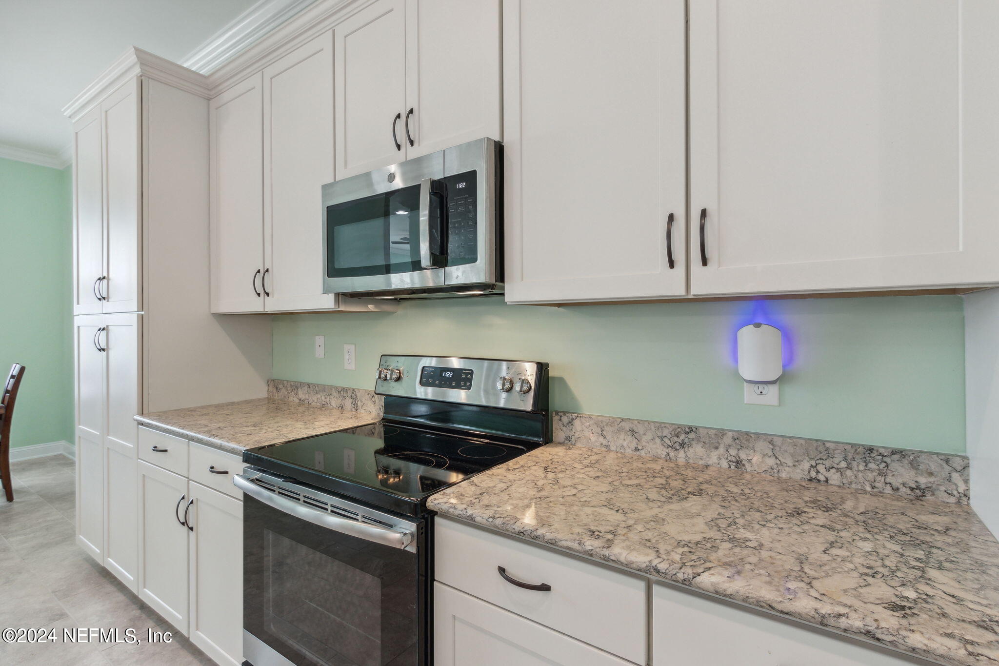 925 EAGLE BEND Court