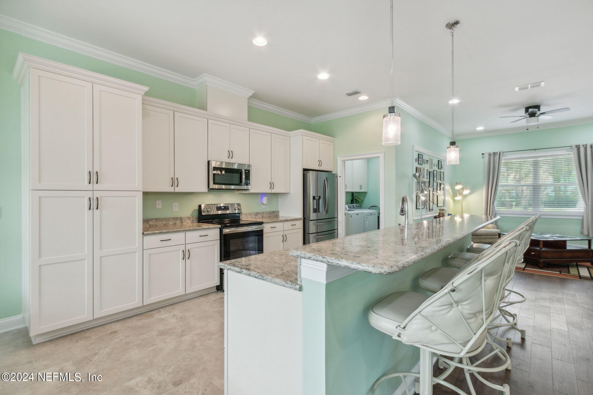 925 EAGLE BEND Court