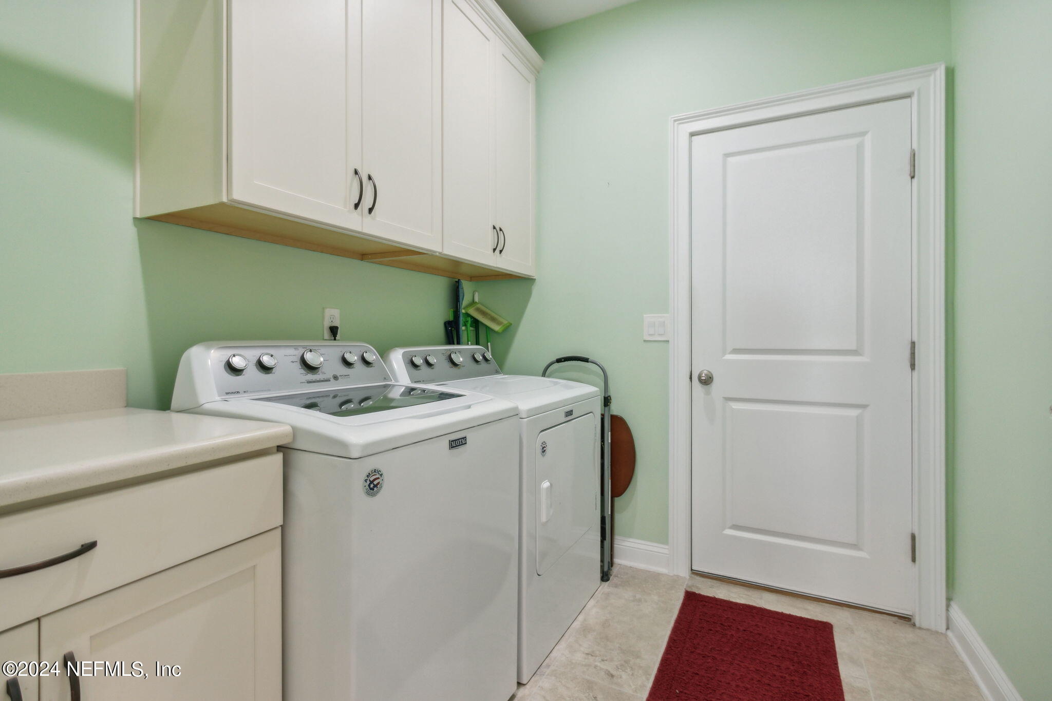 925 EAGLE BEND Court