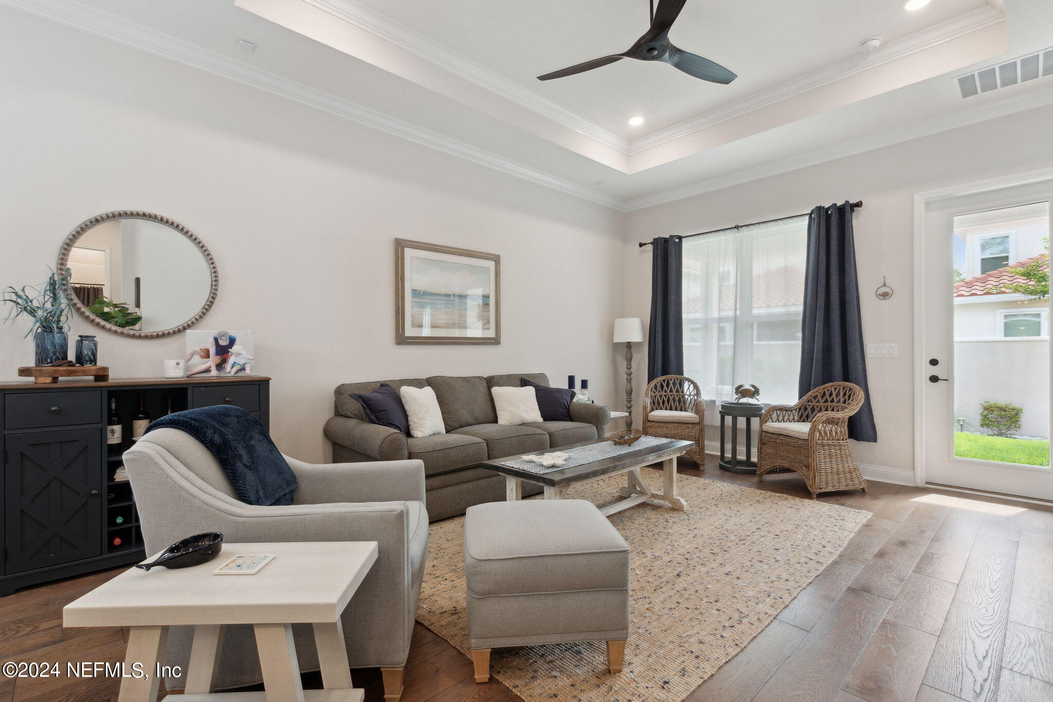 96014 ENCLAVE Manor
