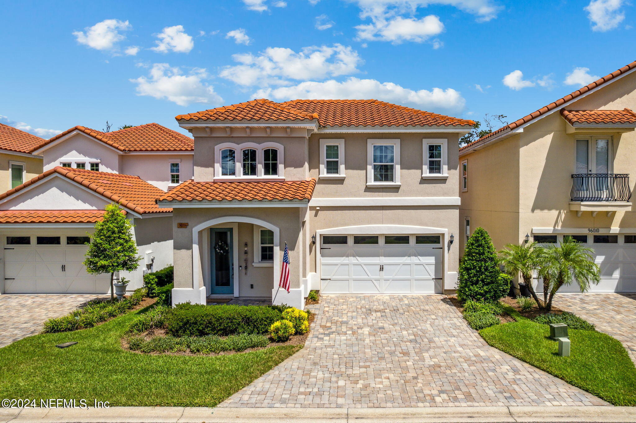 96014 ENCLAVE Manor