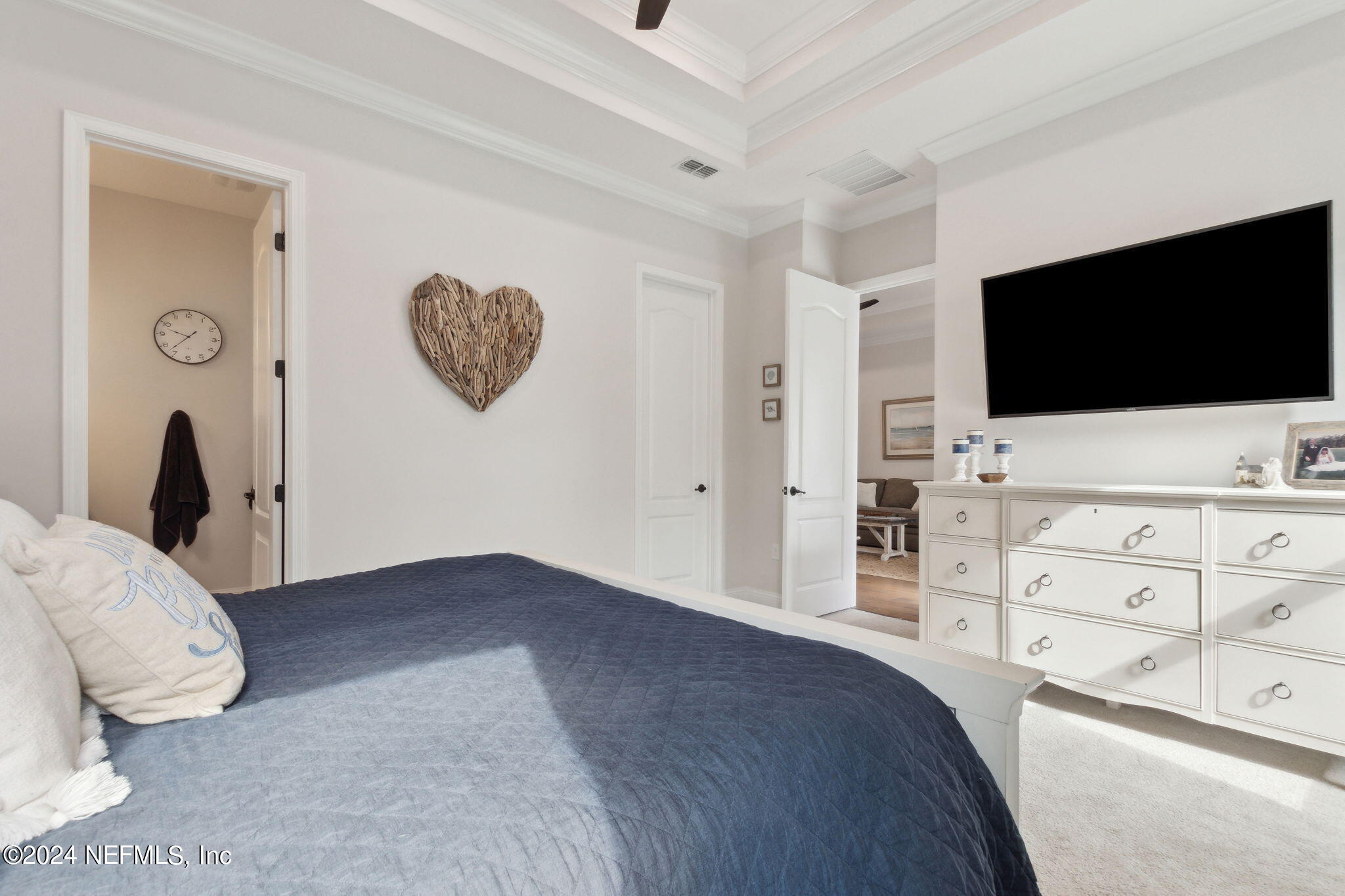 96014 ENCLAVE Manor