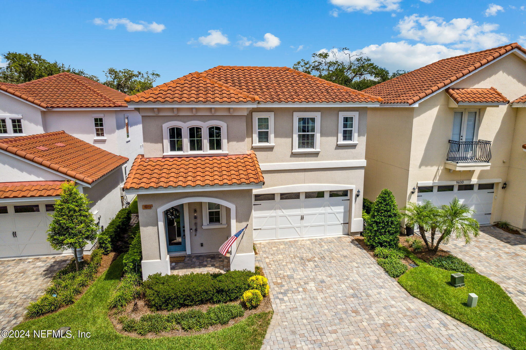 96014 ENCLAVE Manor