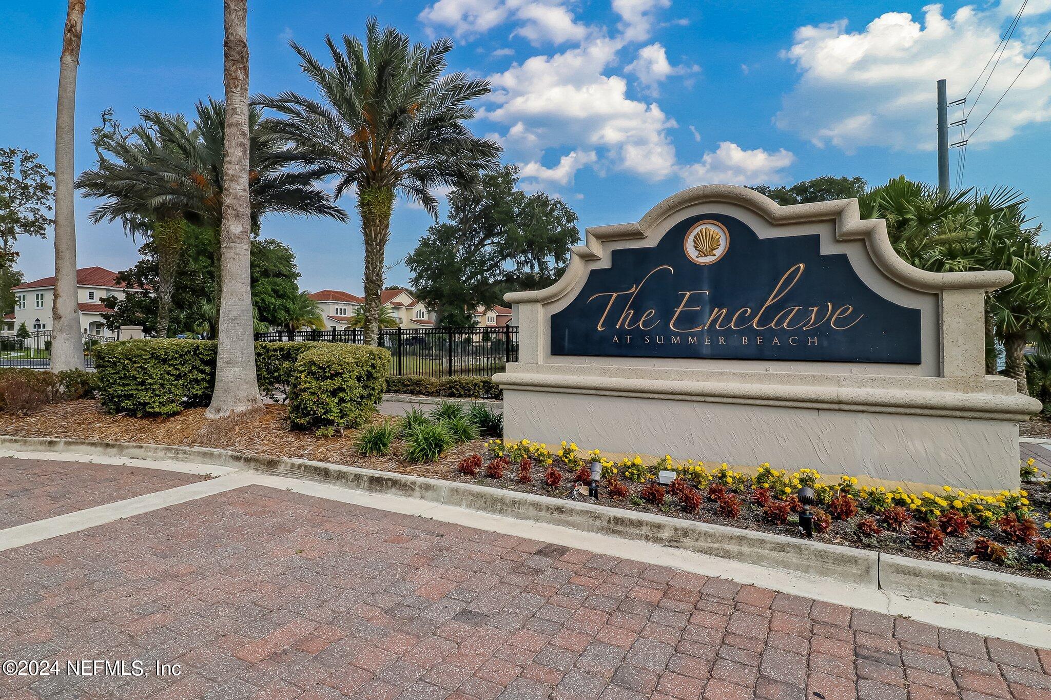 96014 ENCLAVE Manor