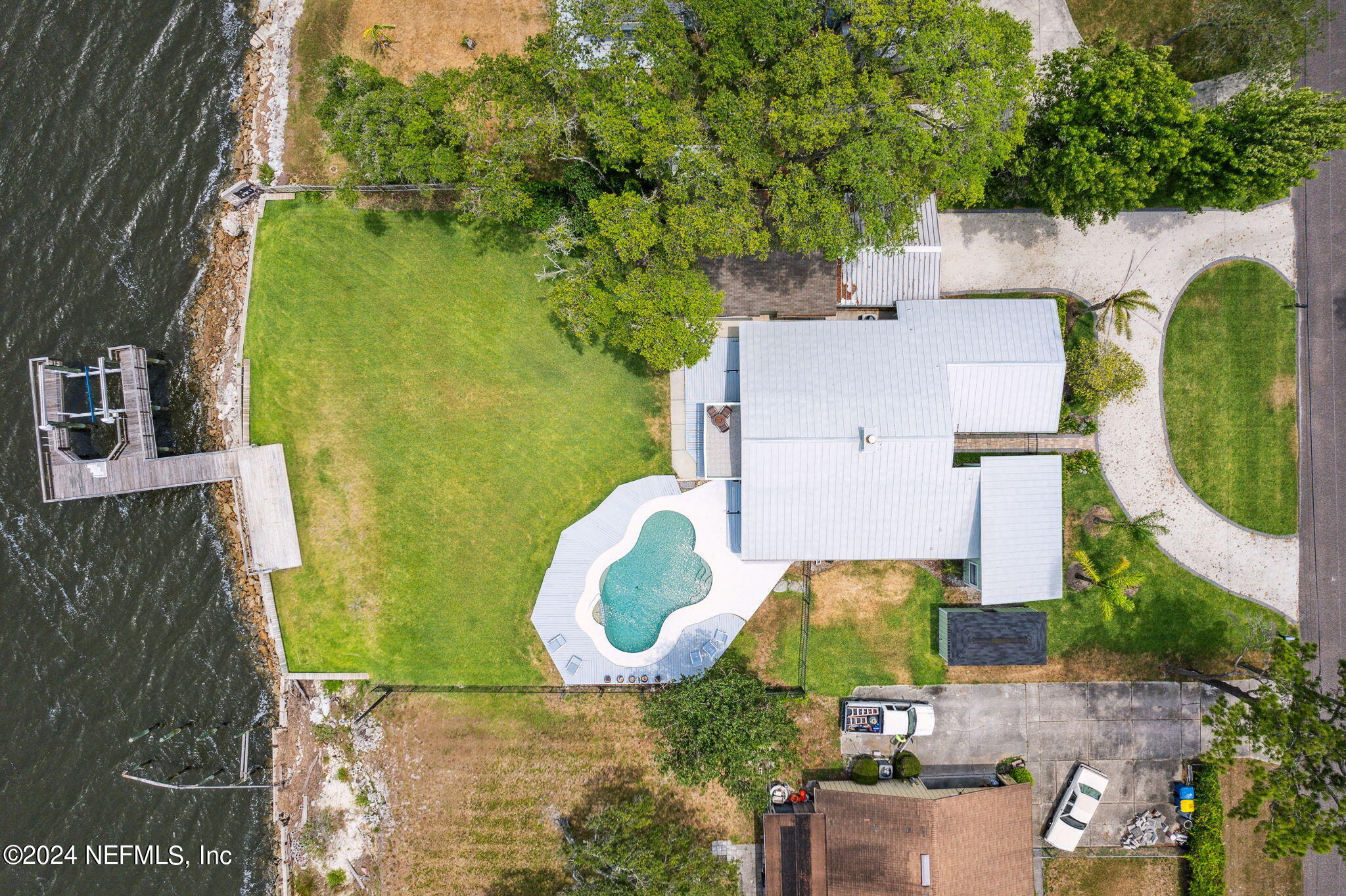16041 SHELLCRACKER Road