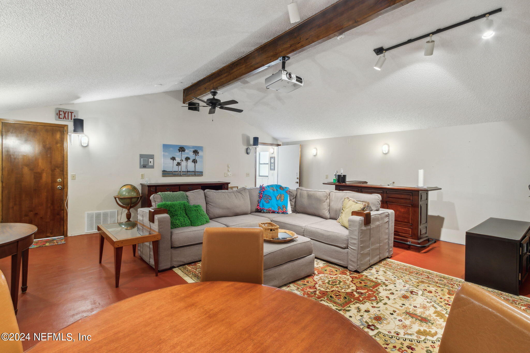 16041 SHELLCRACKER Road