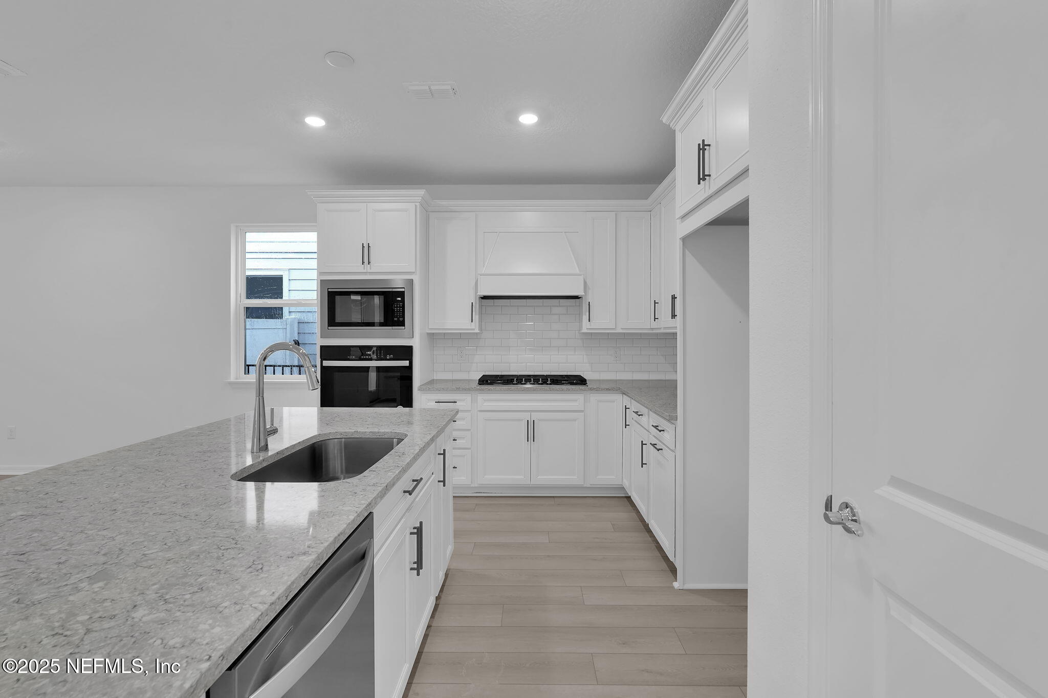 632 HAWTHORN PARK Circle