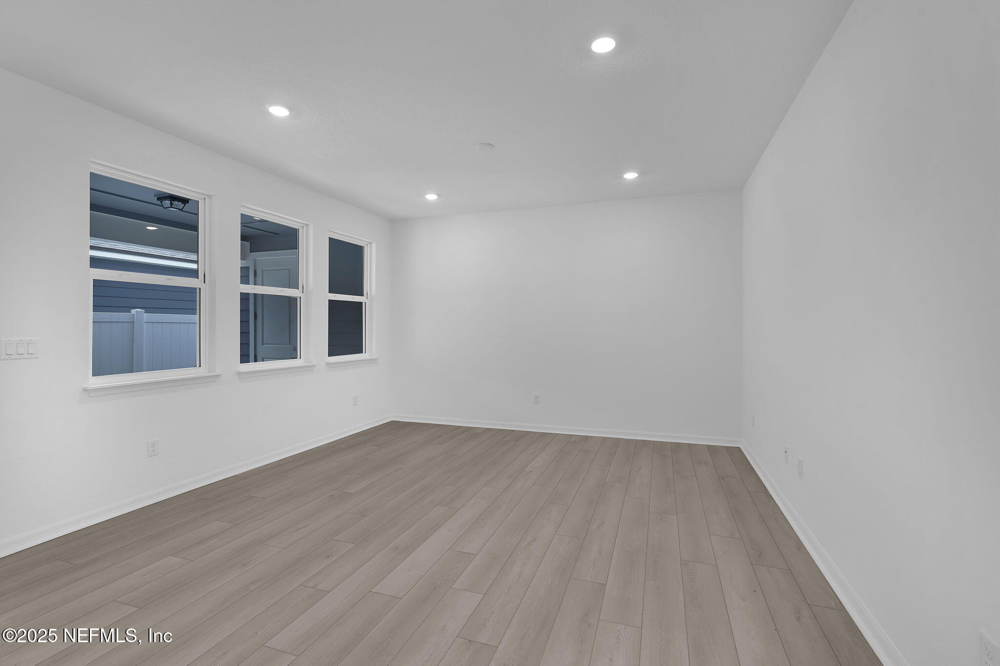 632 HAWTHORN PARK Circle