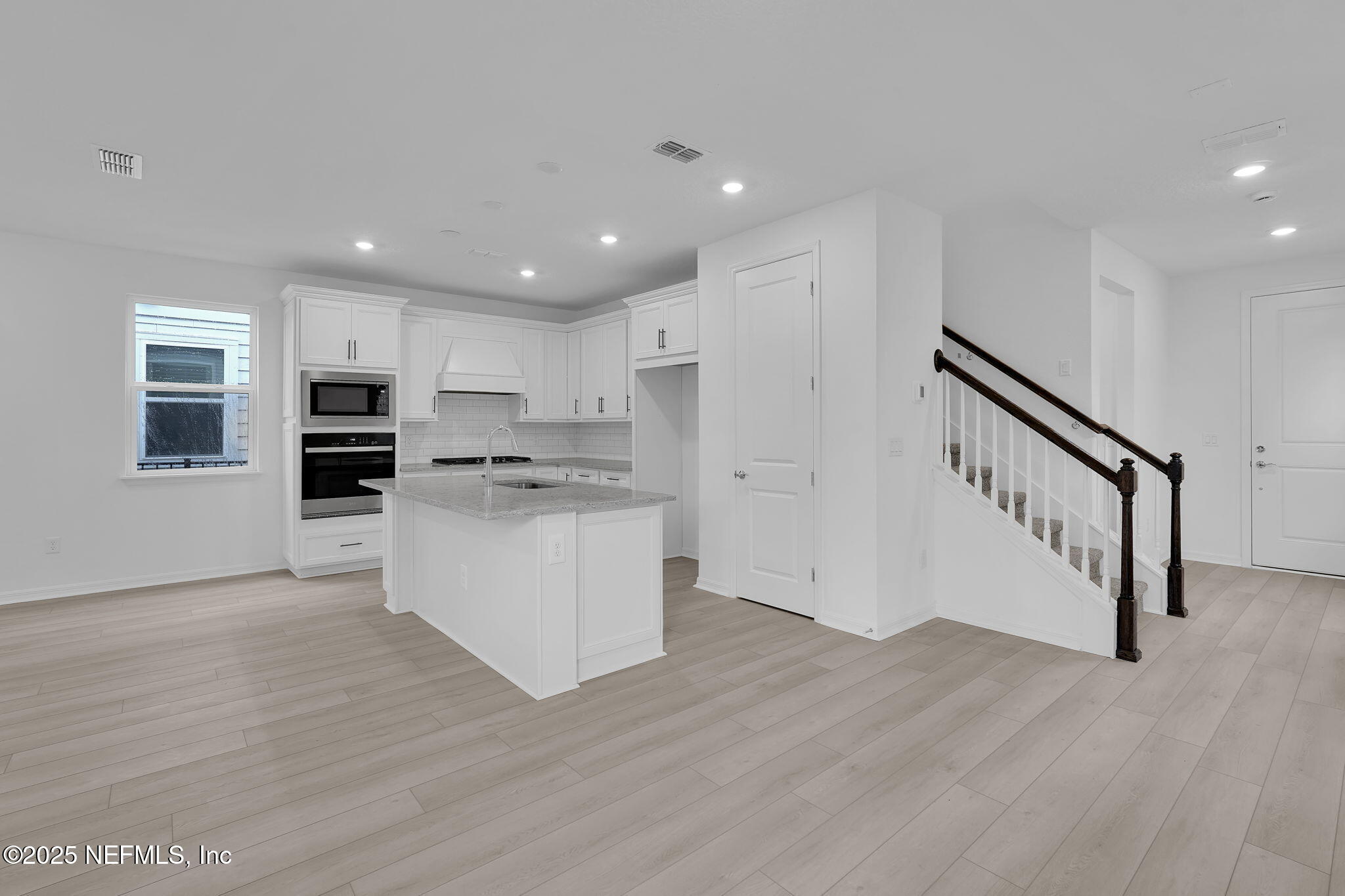 632 HAWTHORN PARK Circle