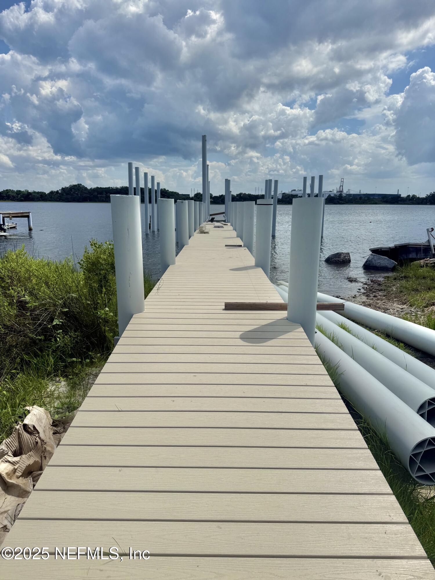 6030 HECKSCHER Drive