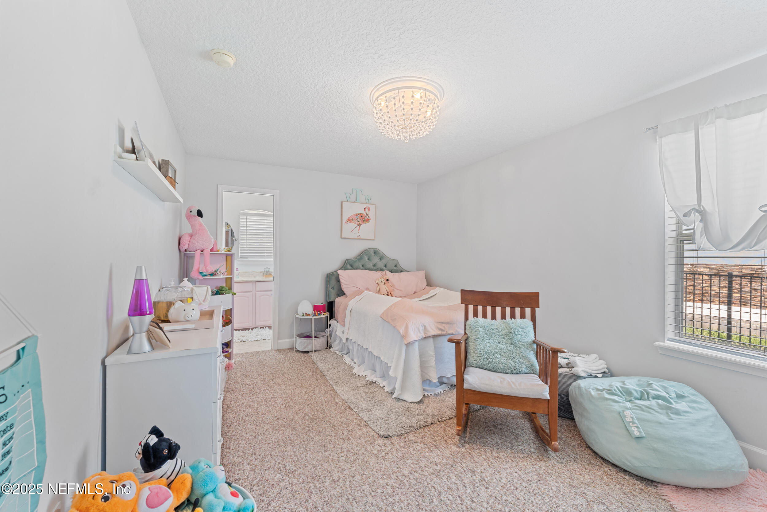6102 HECKSCHER Drive