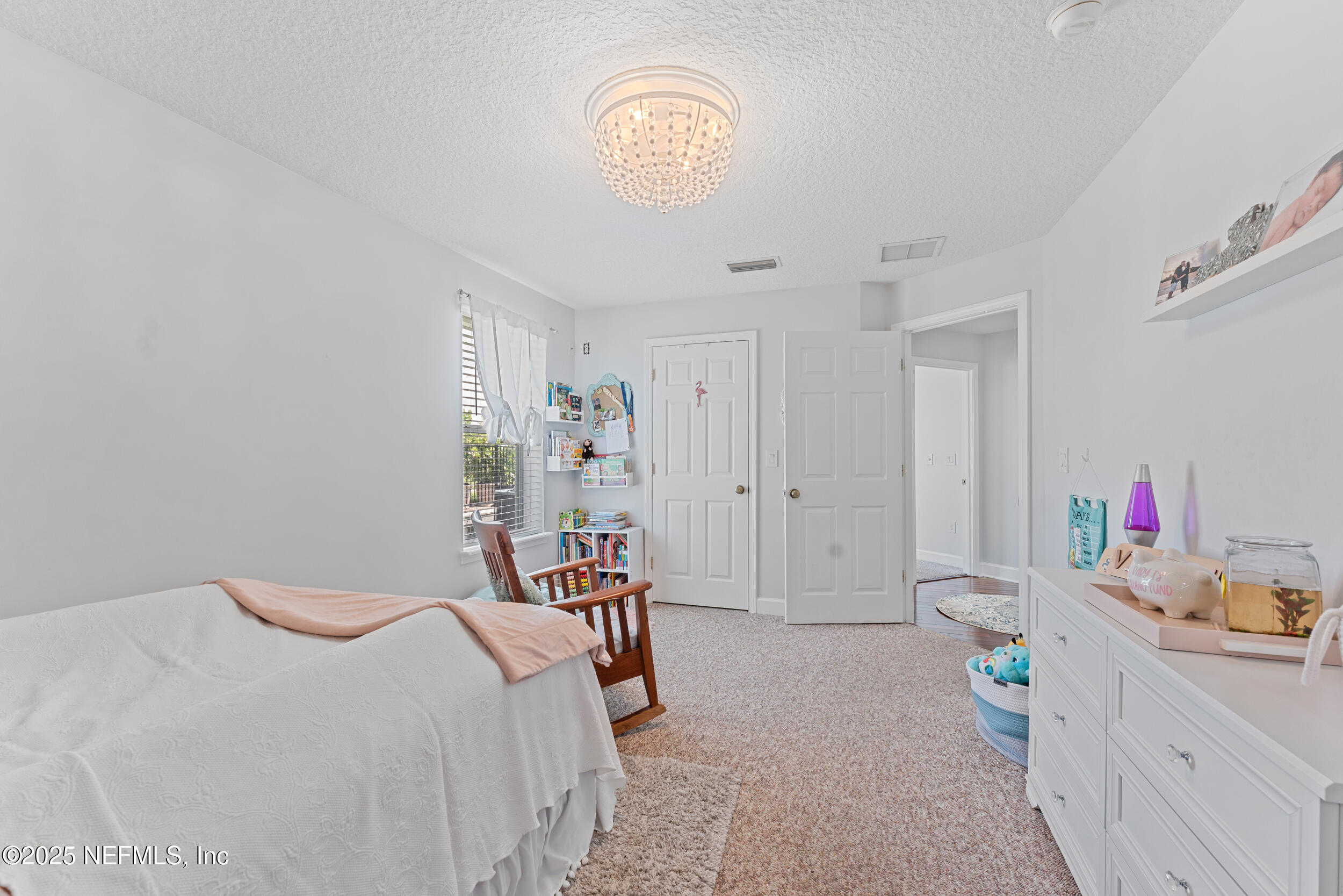 6102 HECKSCHER Drive