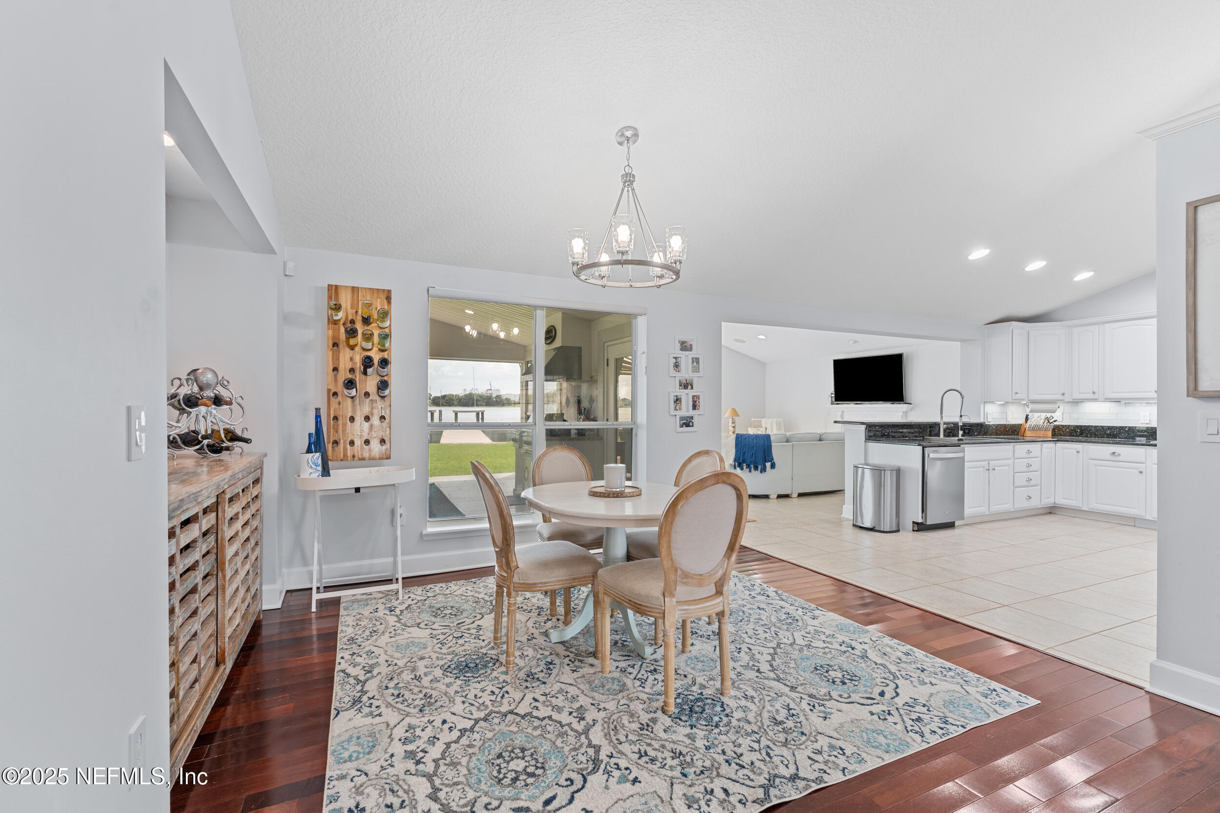 6102 HECKSCHER Drive