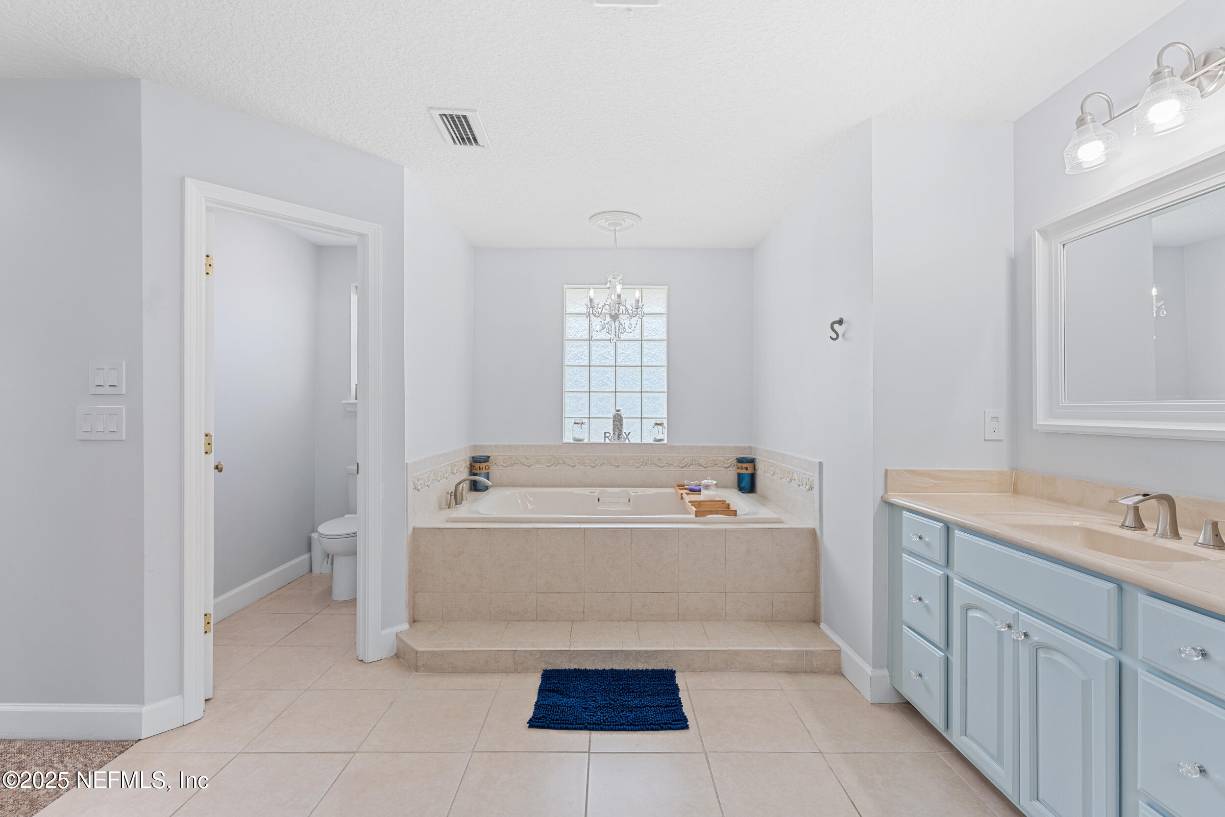 6102 HECKSCHER Drive