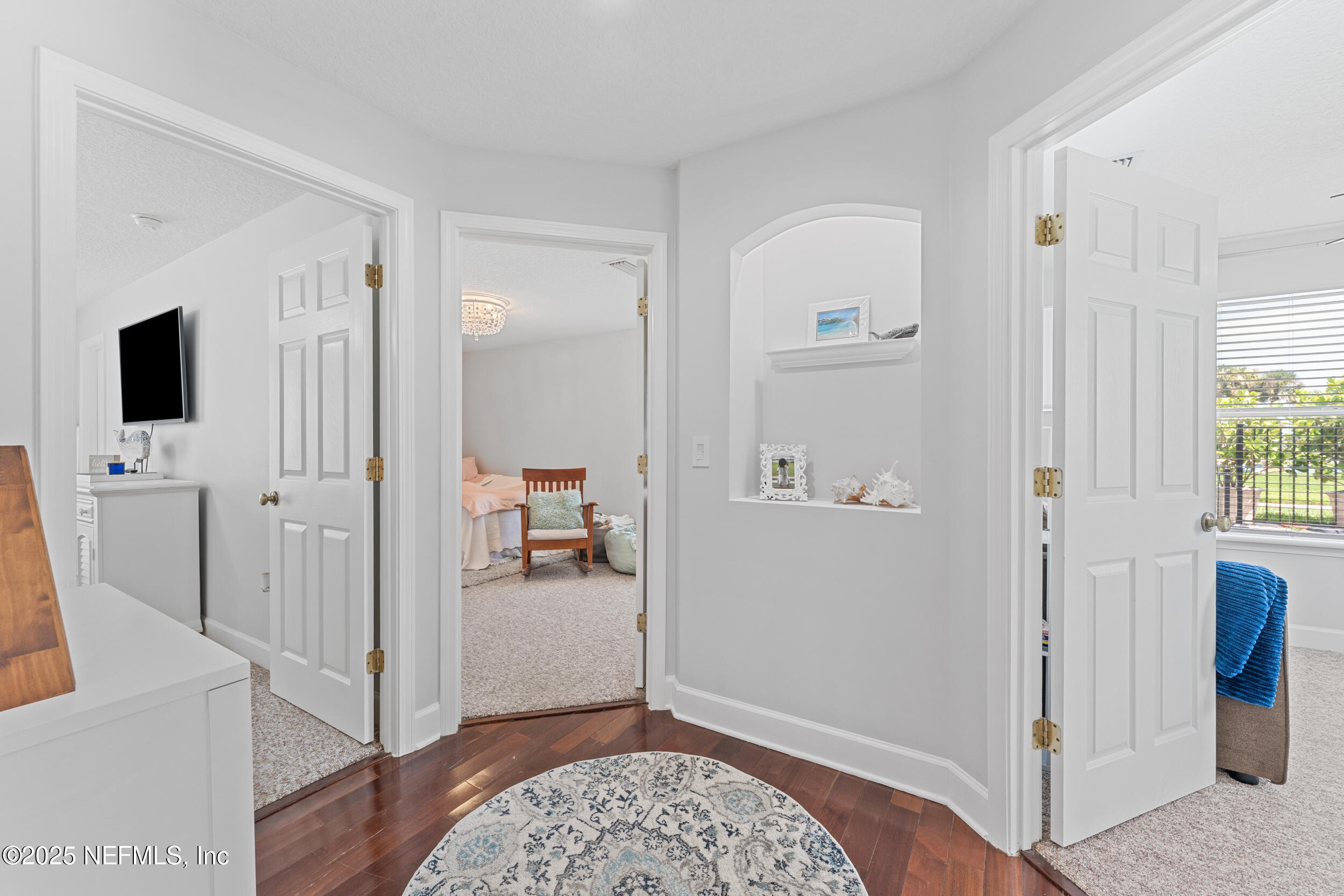6102 HECKSCHER Drive