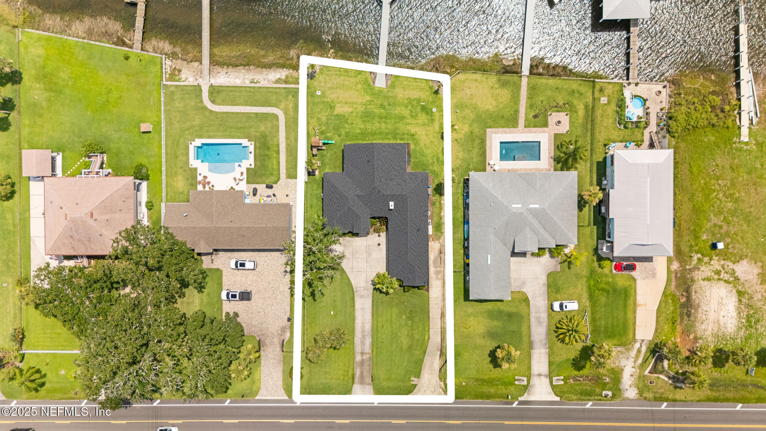 6102 HECKSCHER Drive