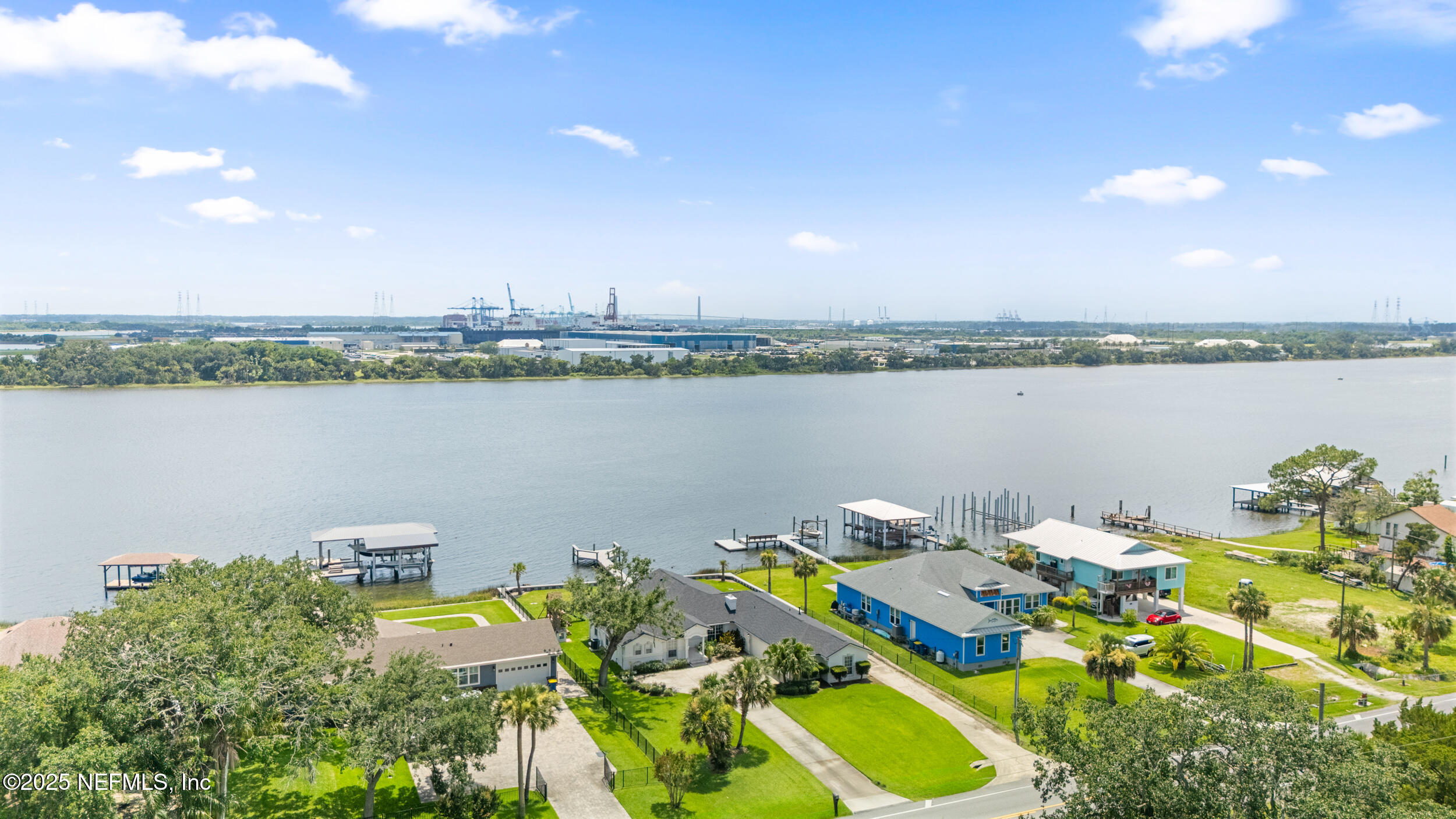 6102 HECKSCHER Drive