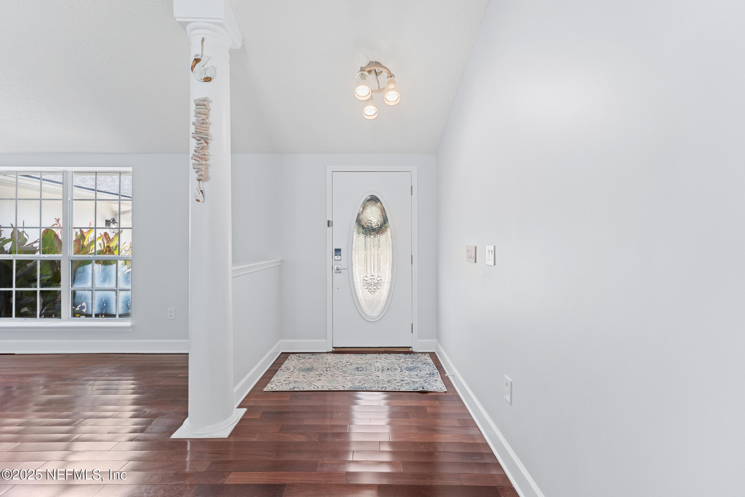 6102 HECKSCHER Drive