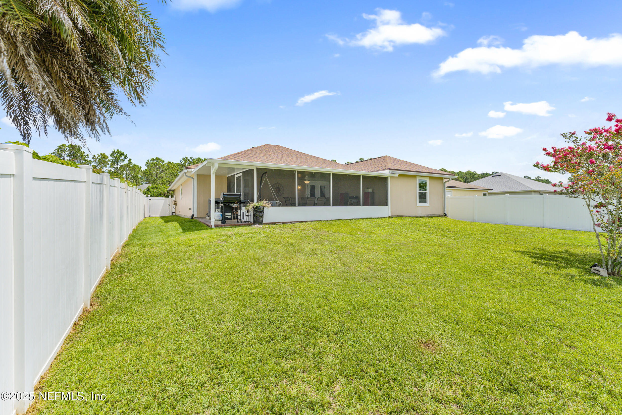 8730 STAR LEAF Road N