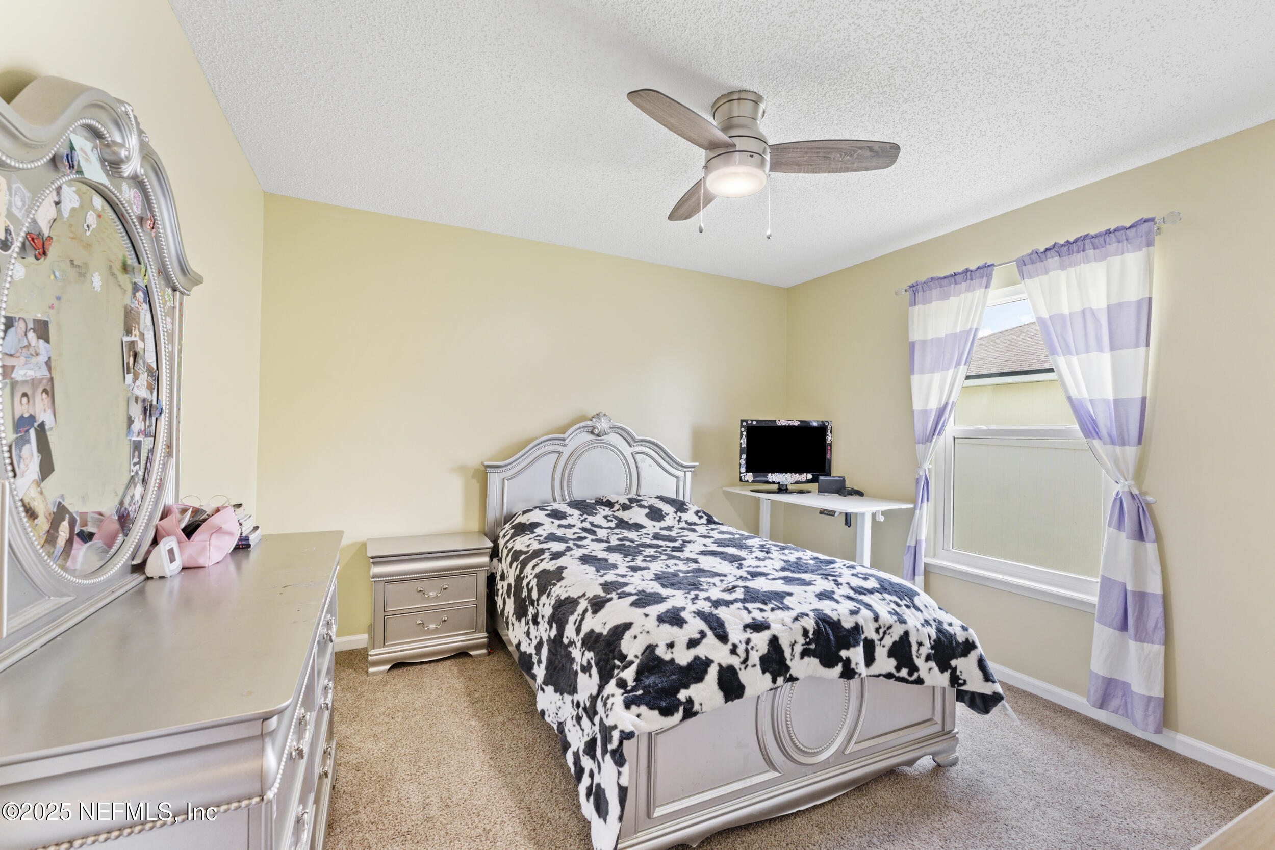 8730 STAR LEAF Road N