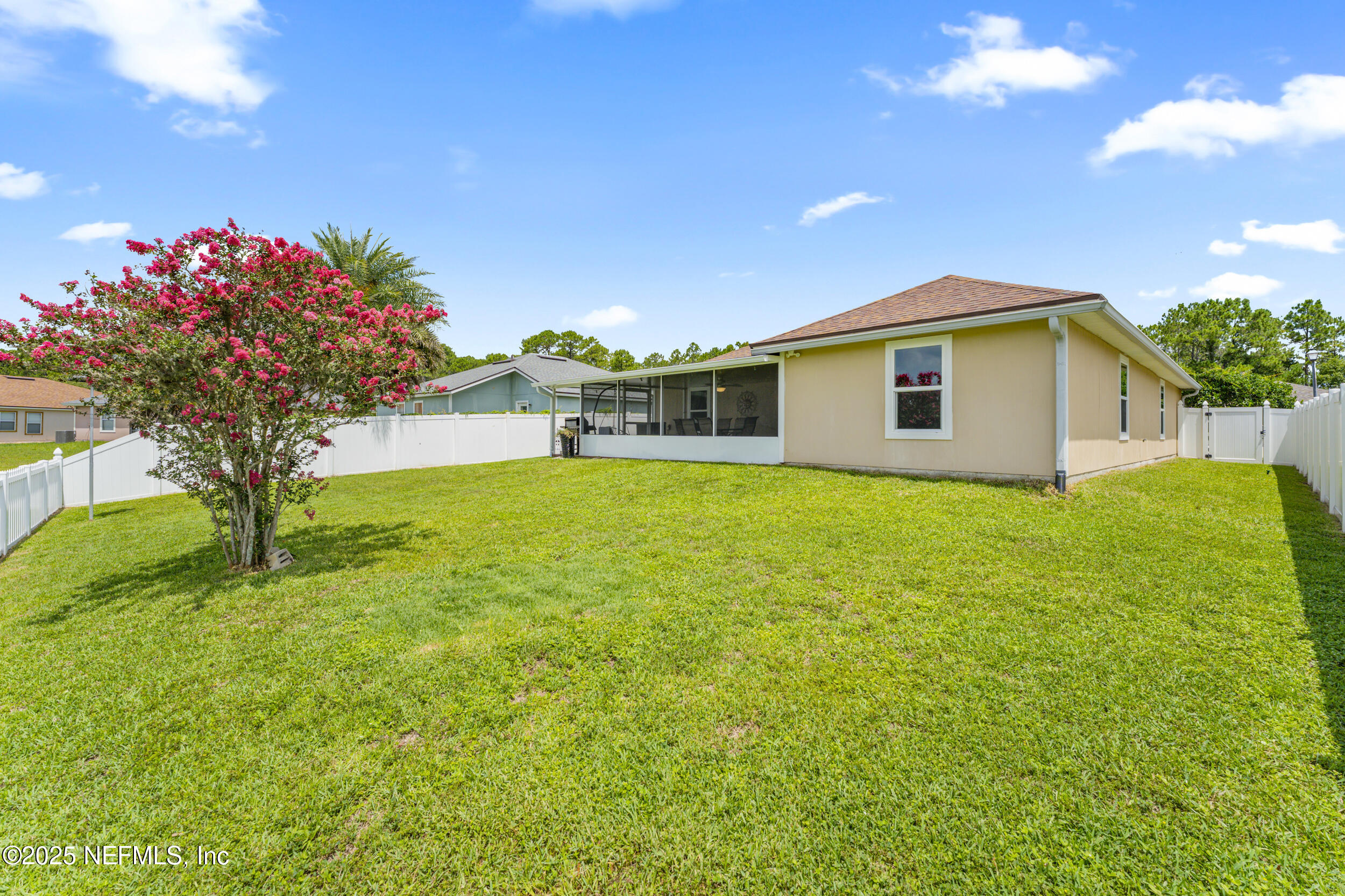 8730 STAR LEAF Road N