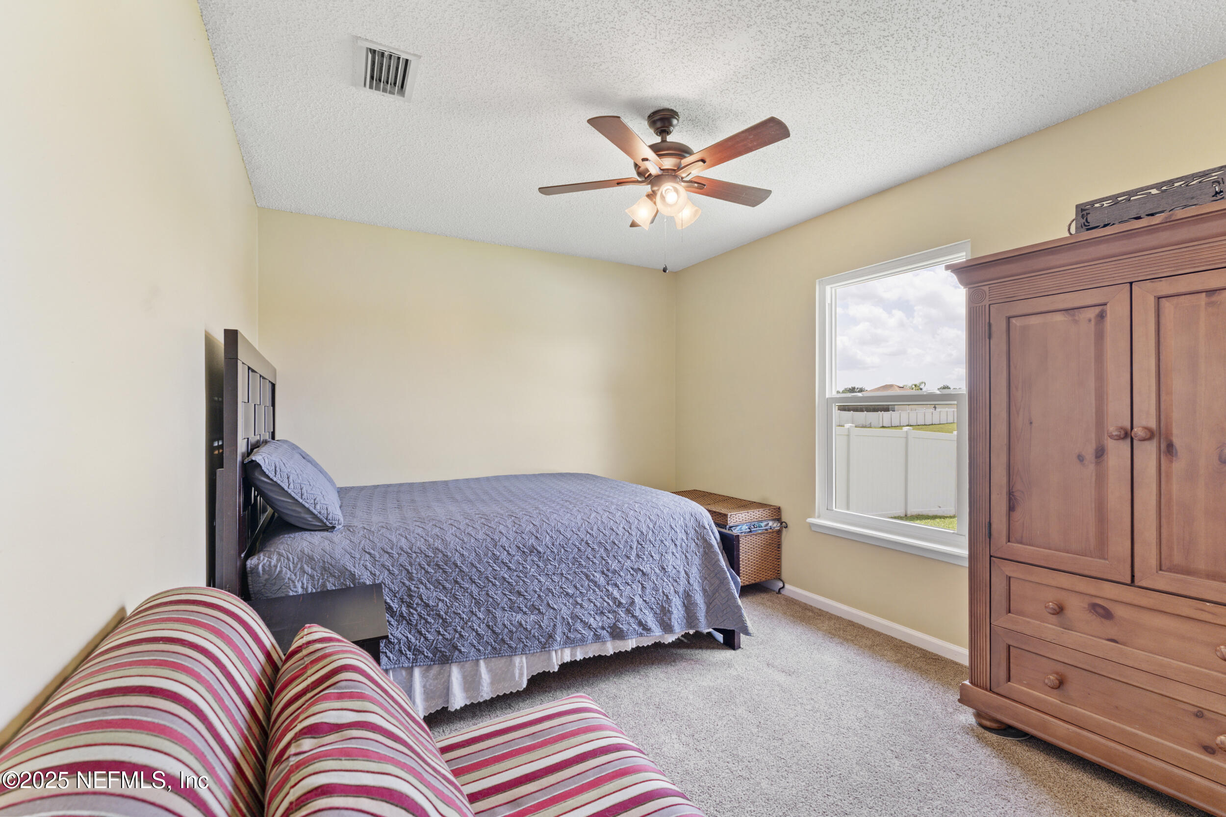 8730 STAR LEAF Road N