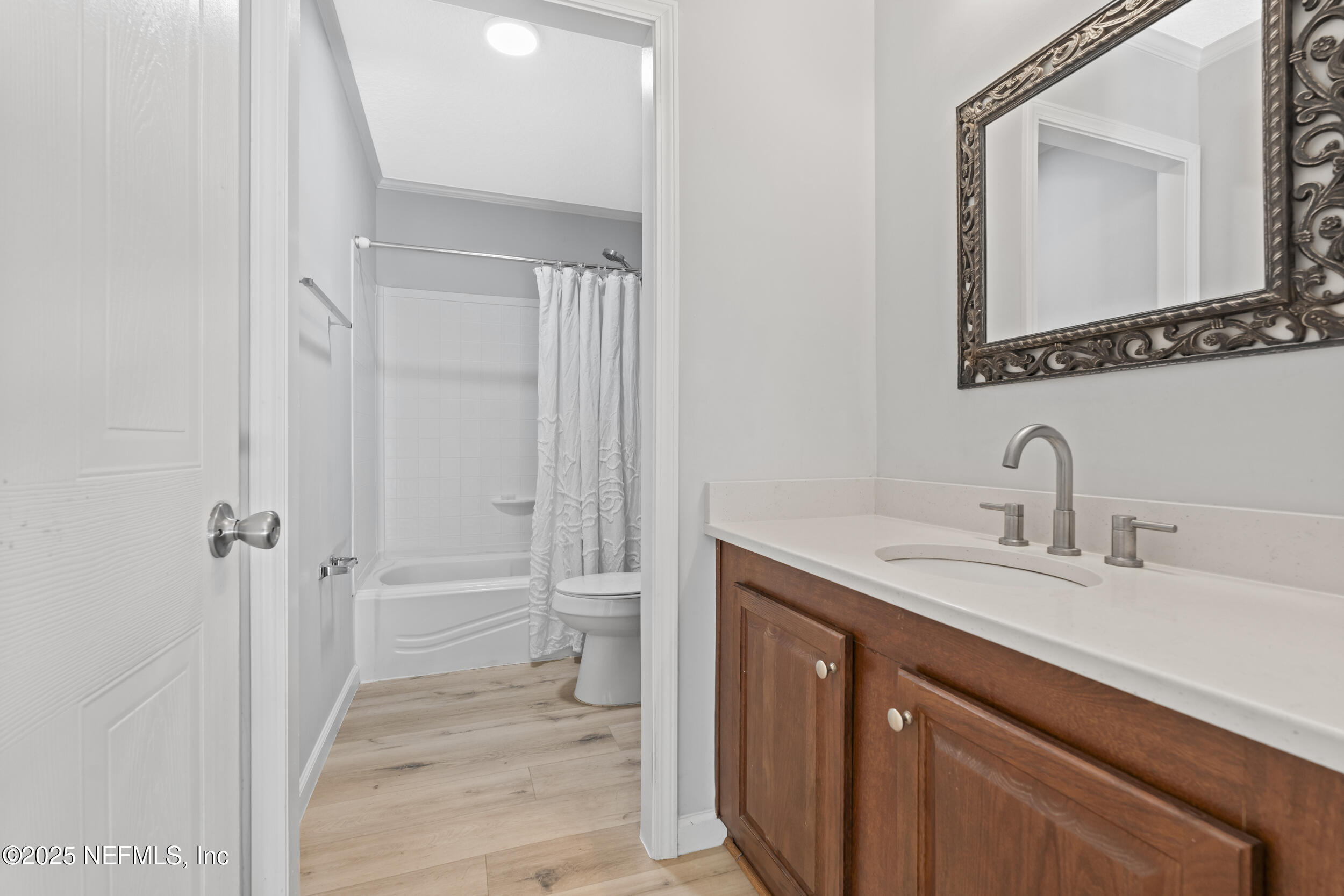 9032 COMMONWEALTH Avenue