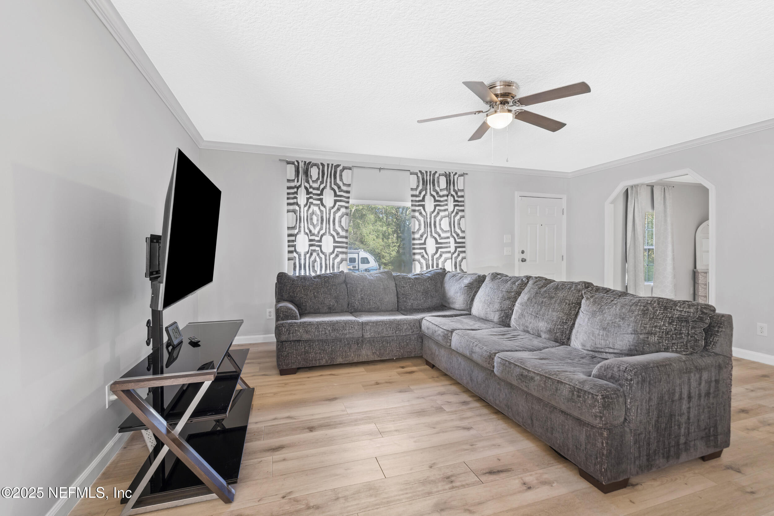 9032 COMMONWEALTH Avenue