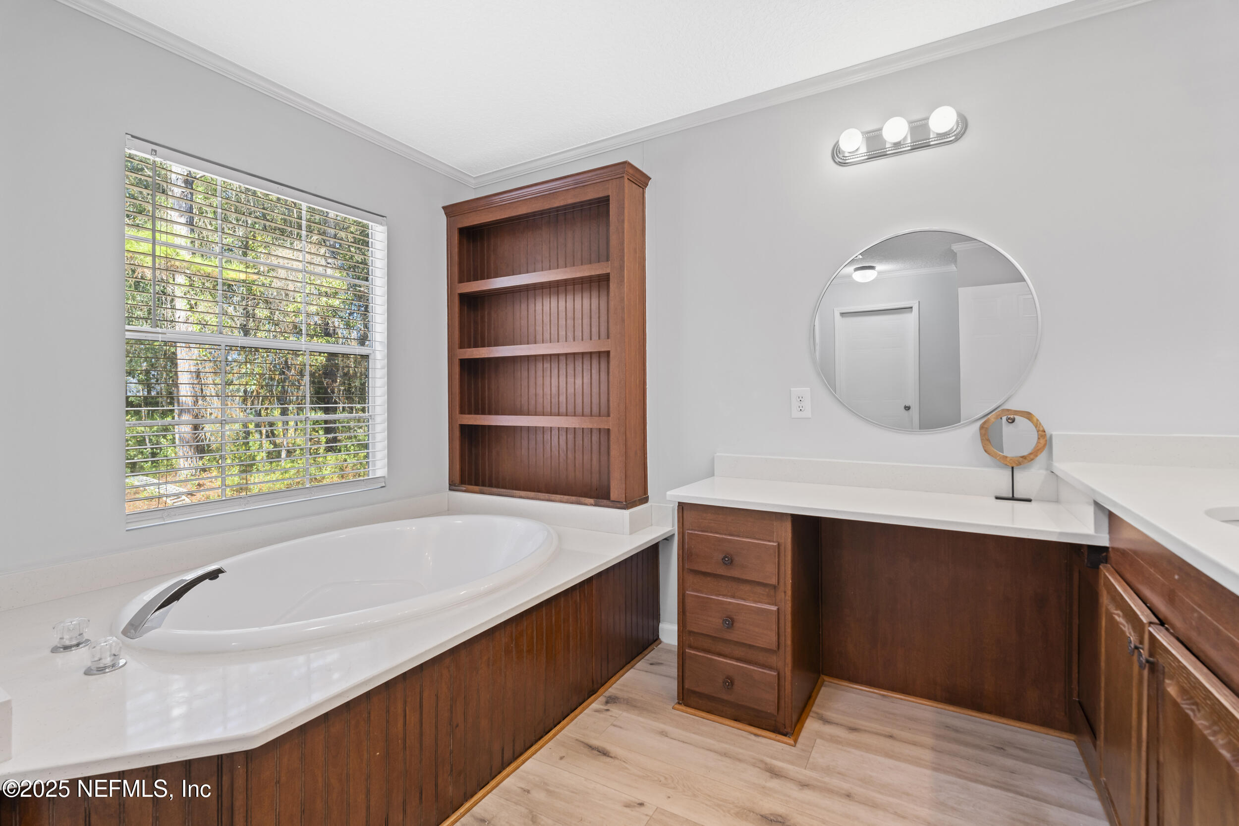 9032 COMMONWEALTH Avenue