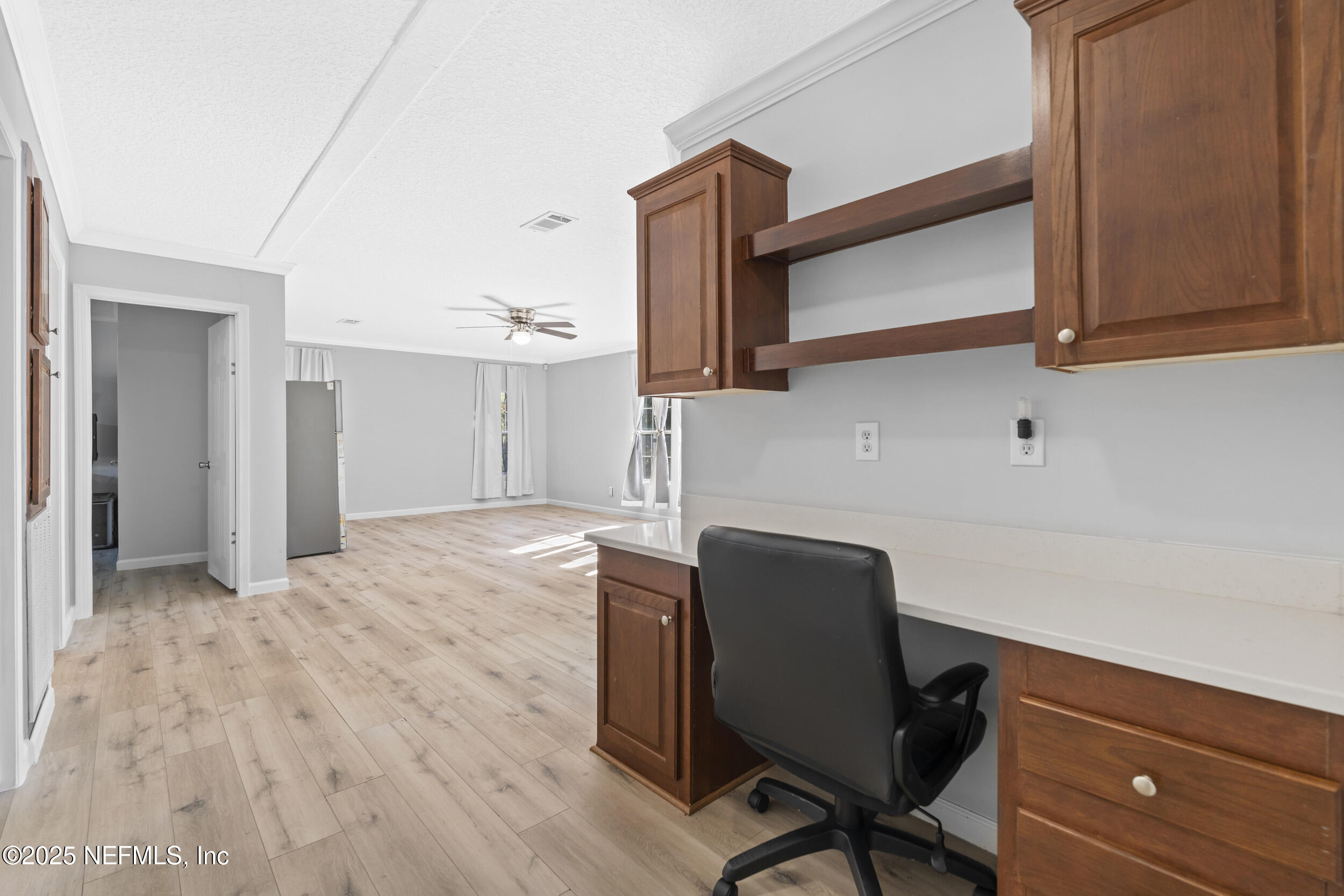 9032 COMMONWEALTH Avenue