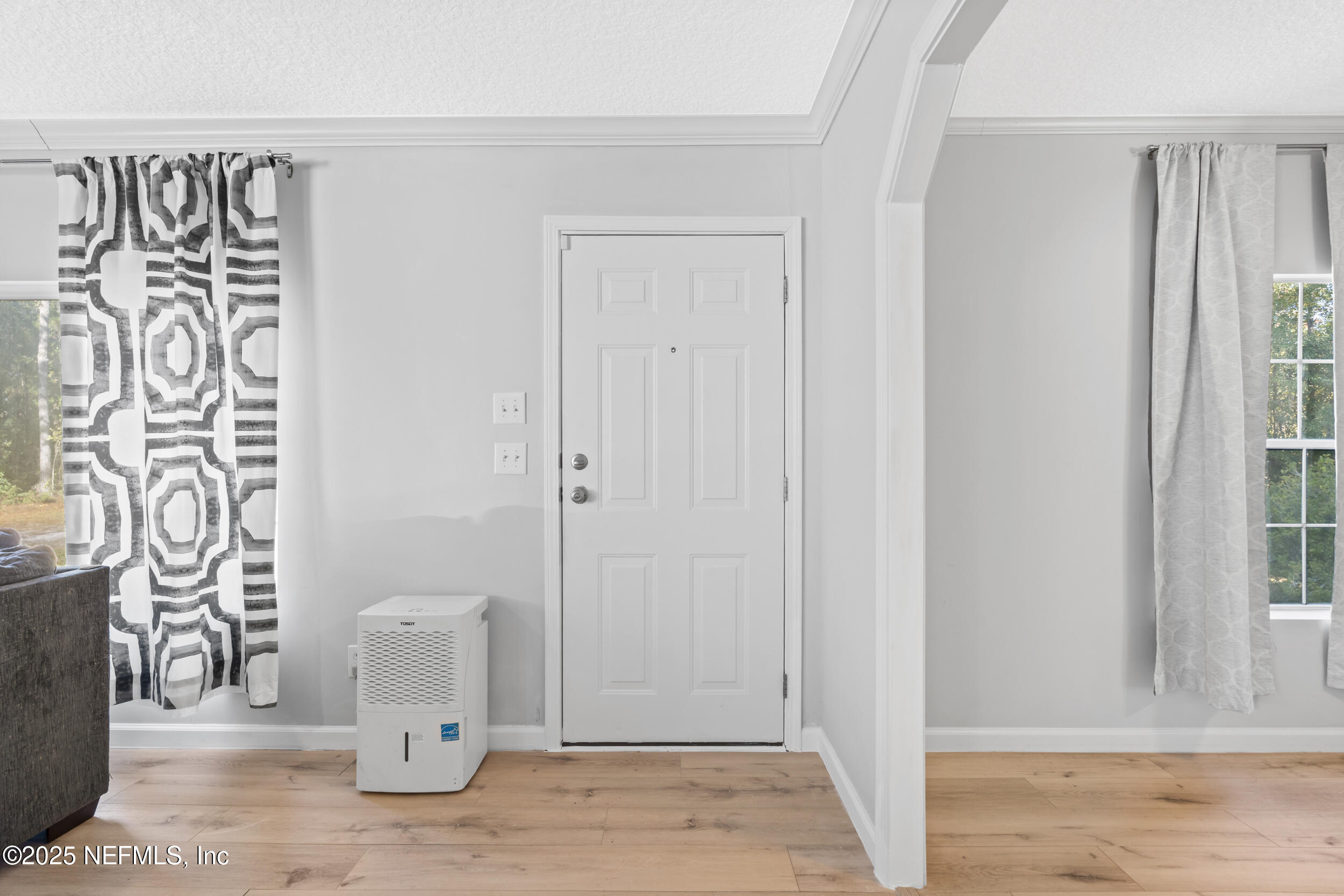 9032 COMMONWEALTH Avenue