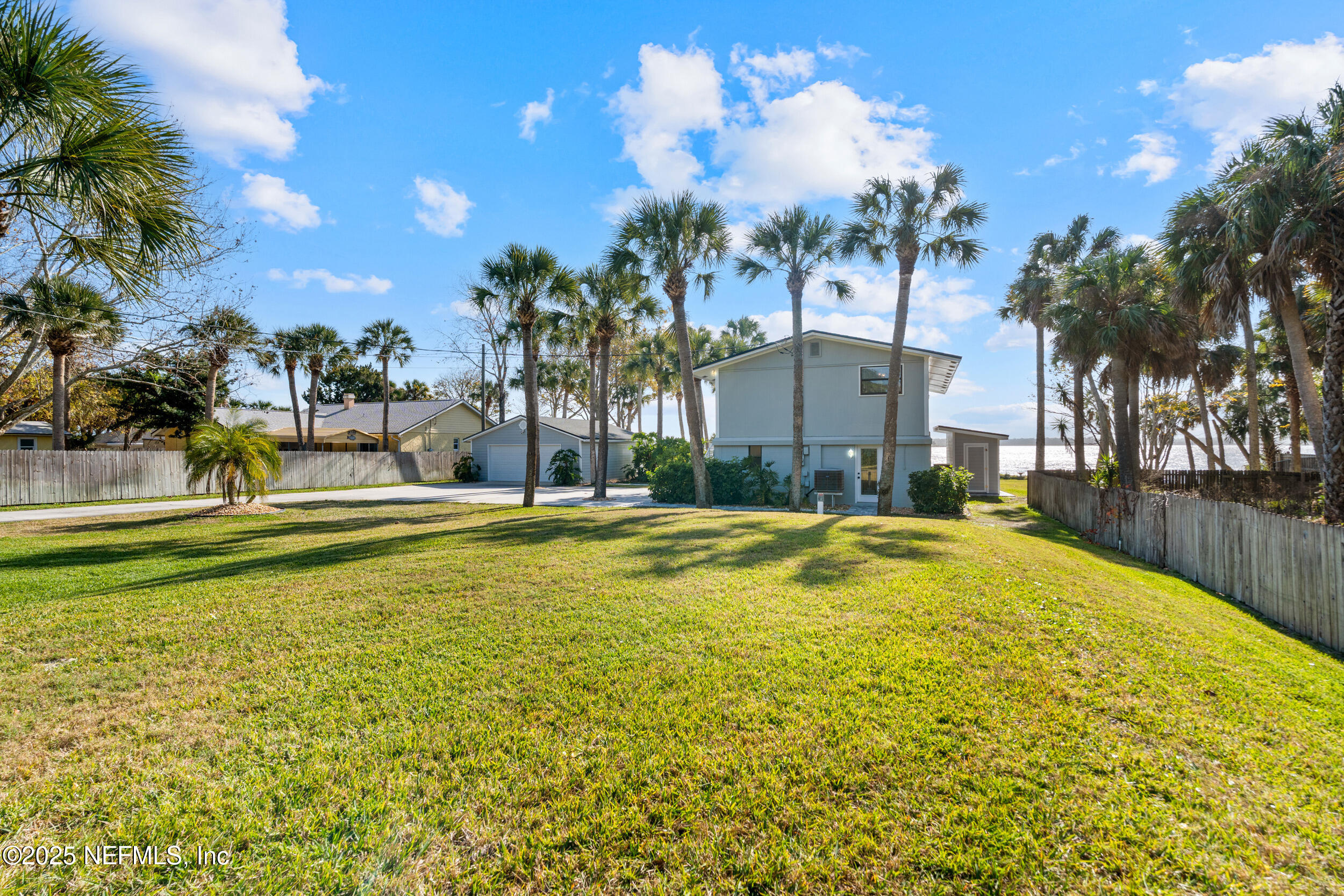 8978 HECKSCHER Drive