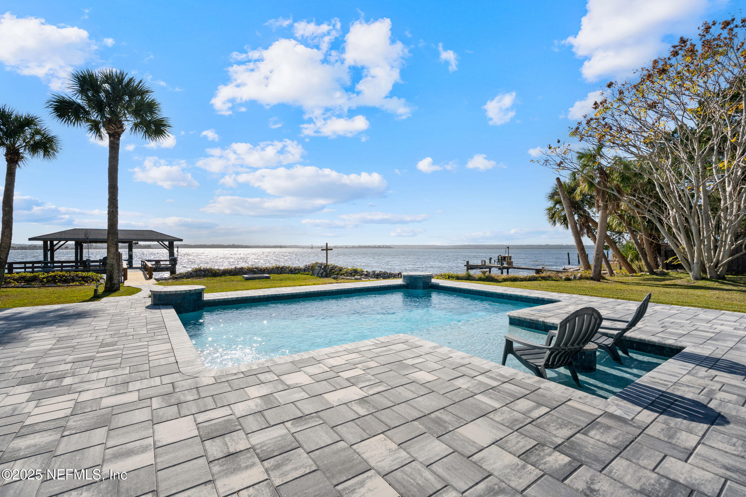 8978 HECKSCHER Drive