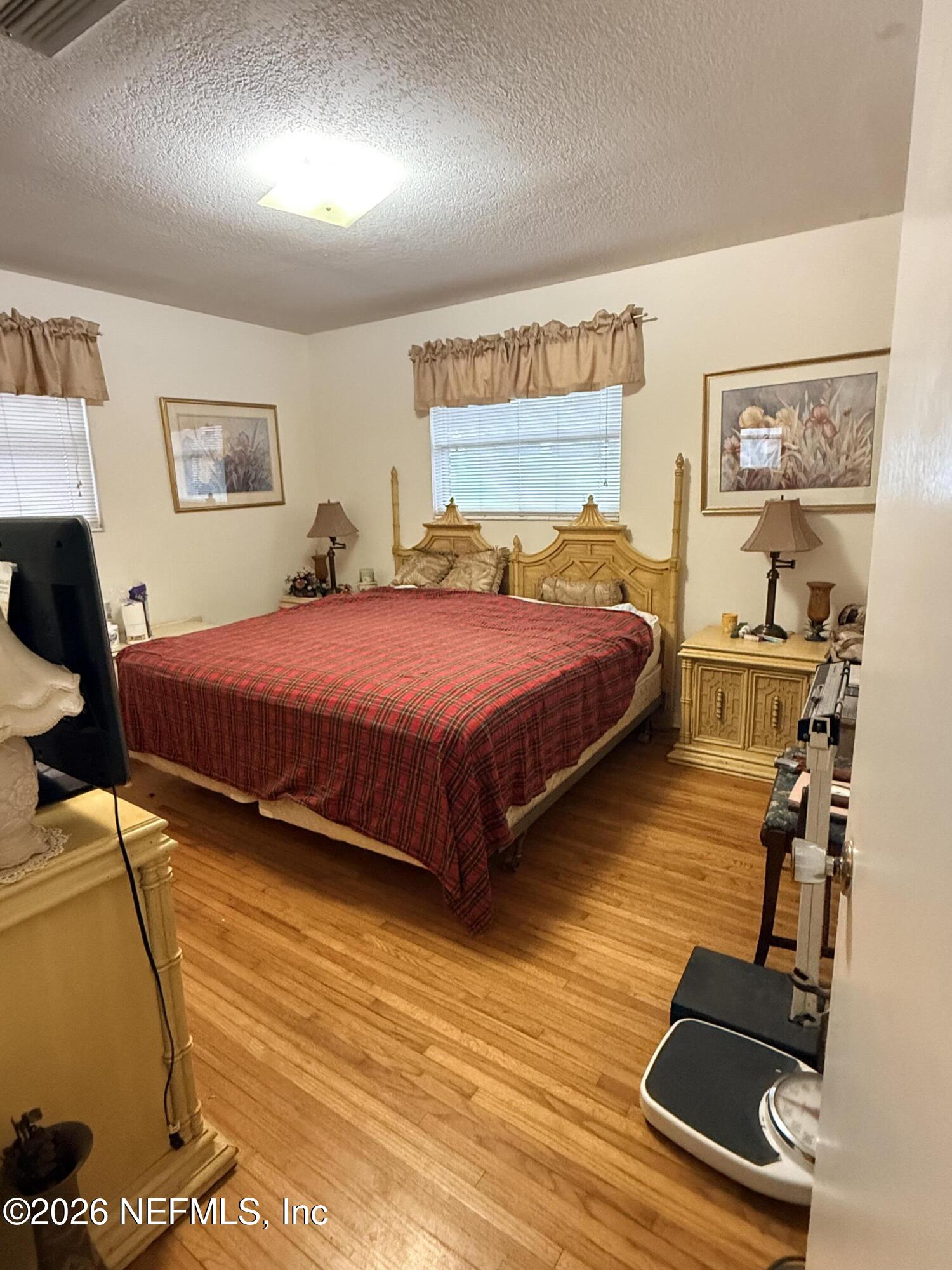 1610 HOLLY OAKS LAKE Road E