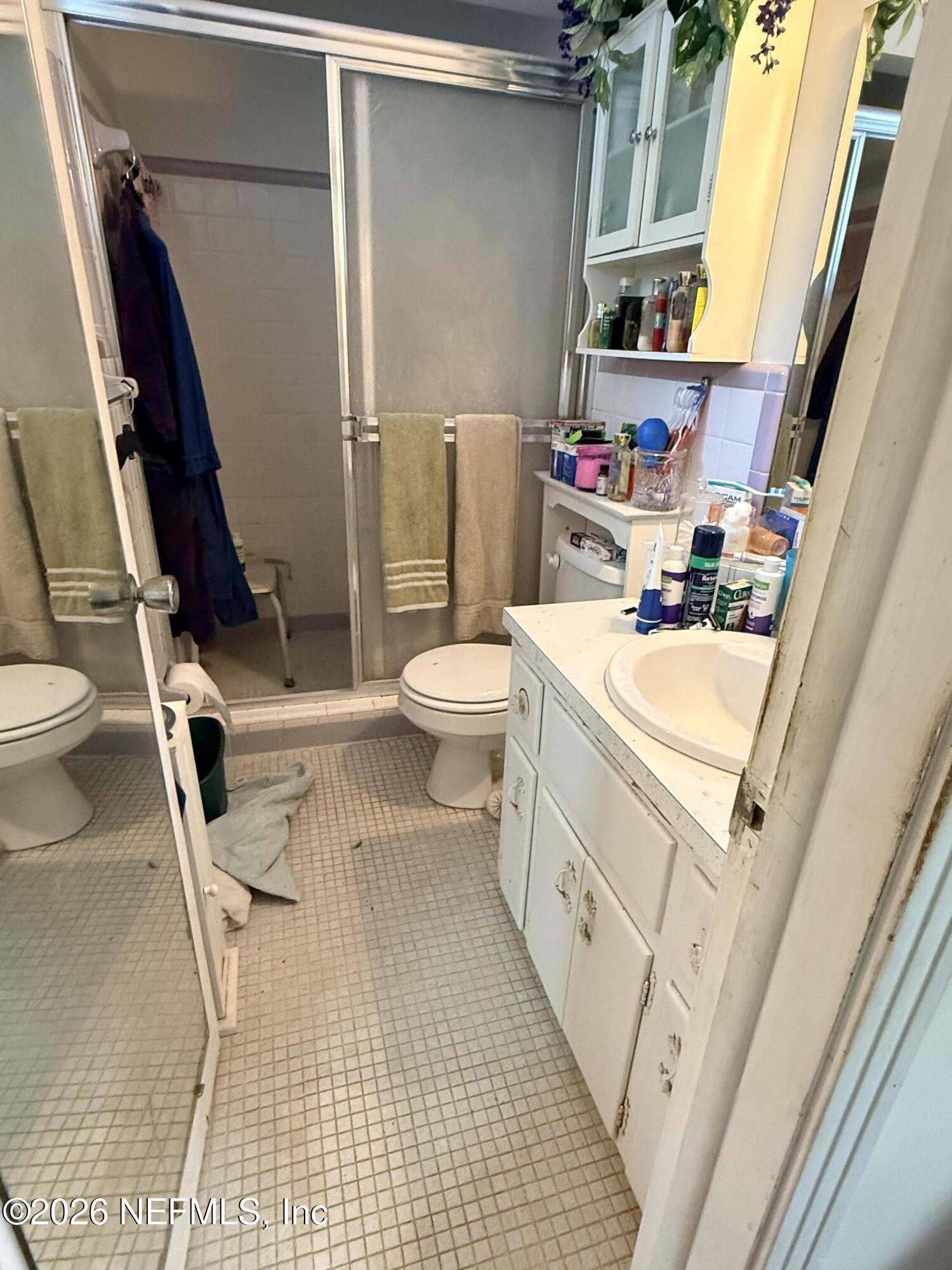 1610 HOLLY OAKS LAKE Road E