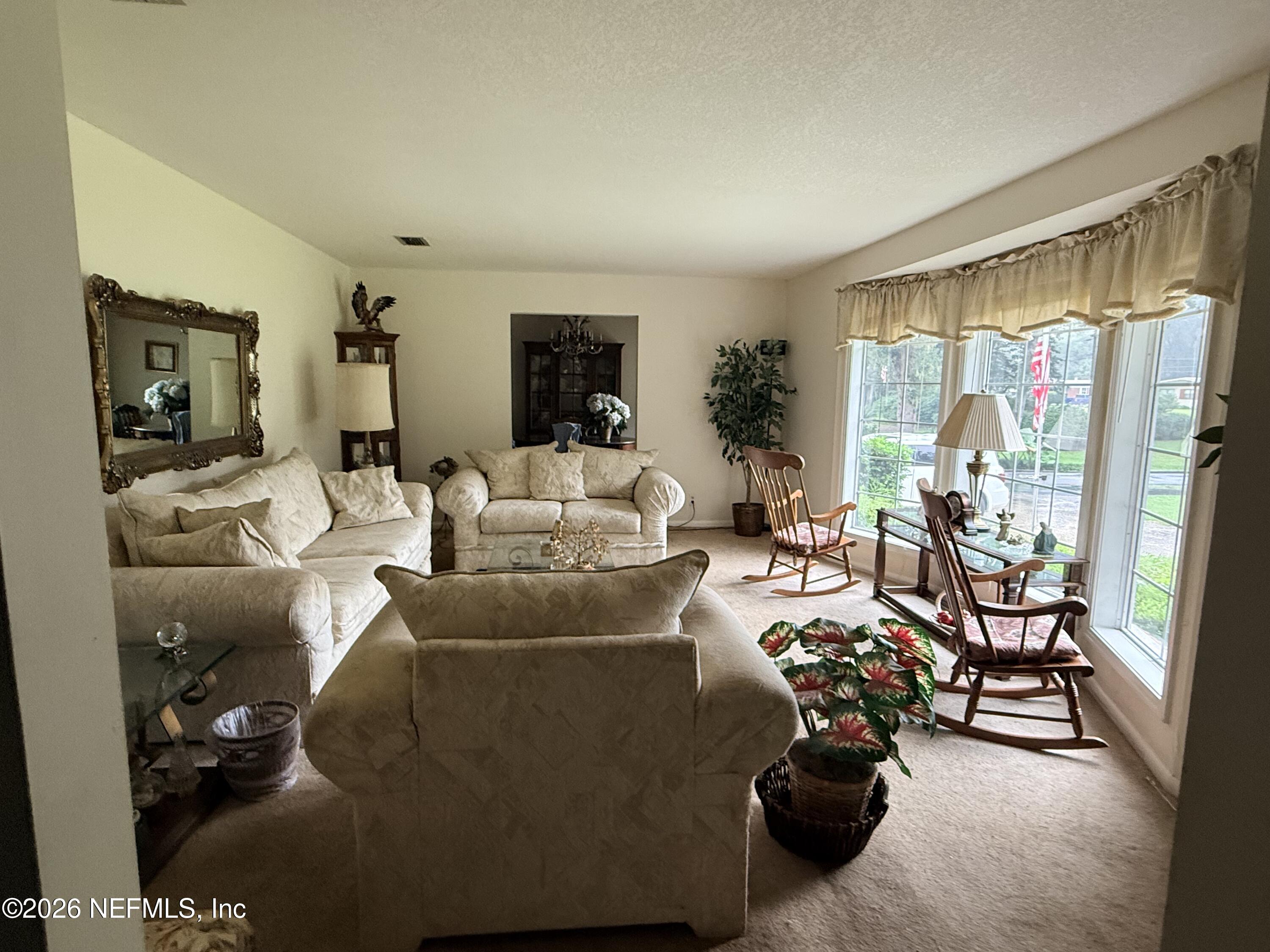 1610 HOLLY OAKS LAKE Road E