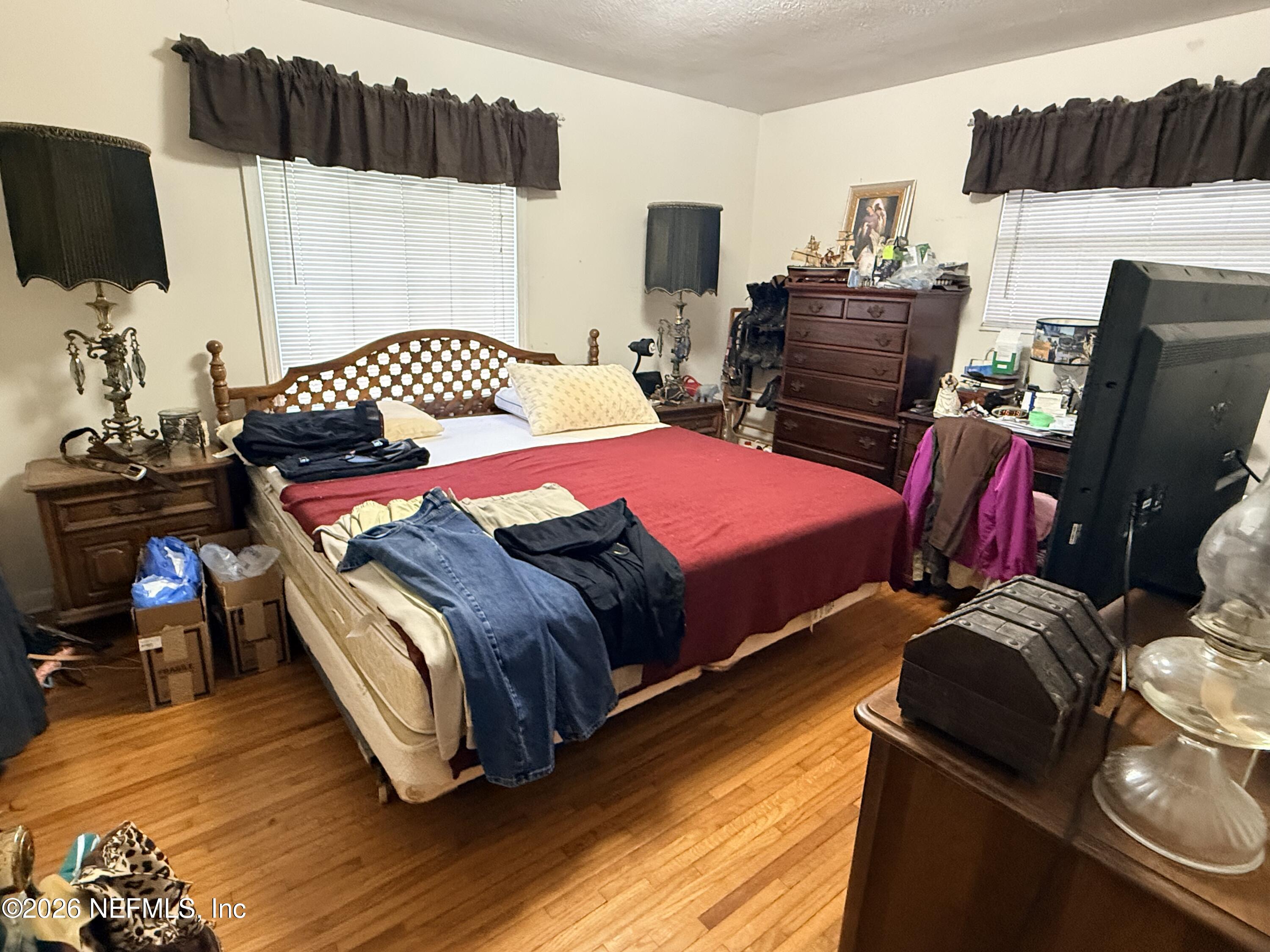 1610 HOLLY OAKS LAKE Road E