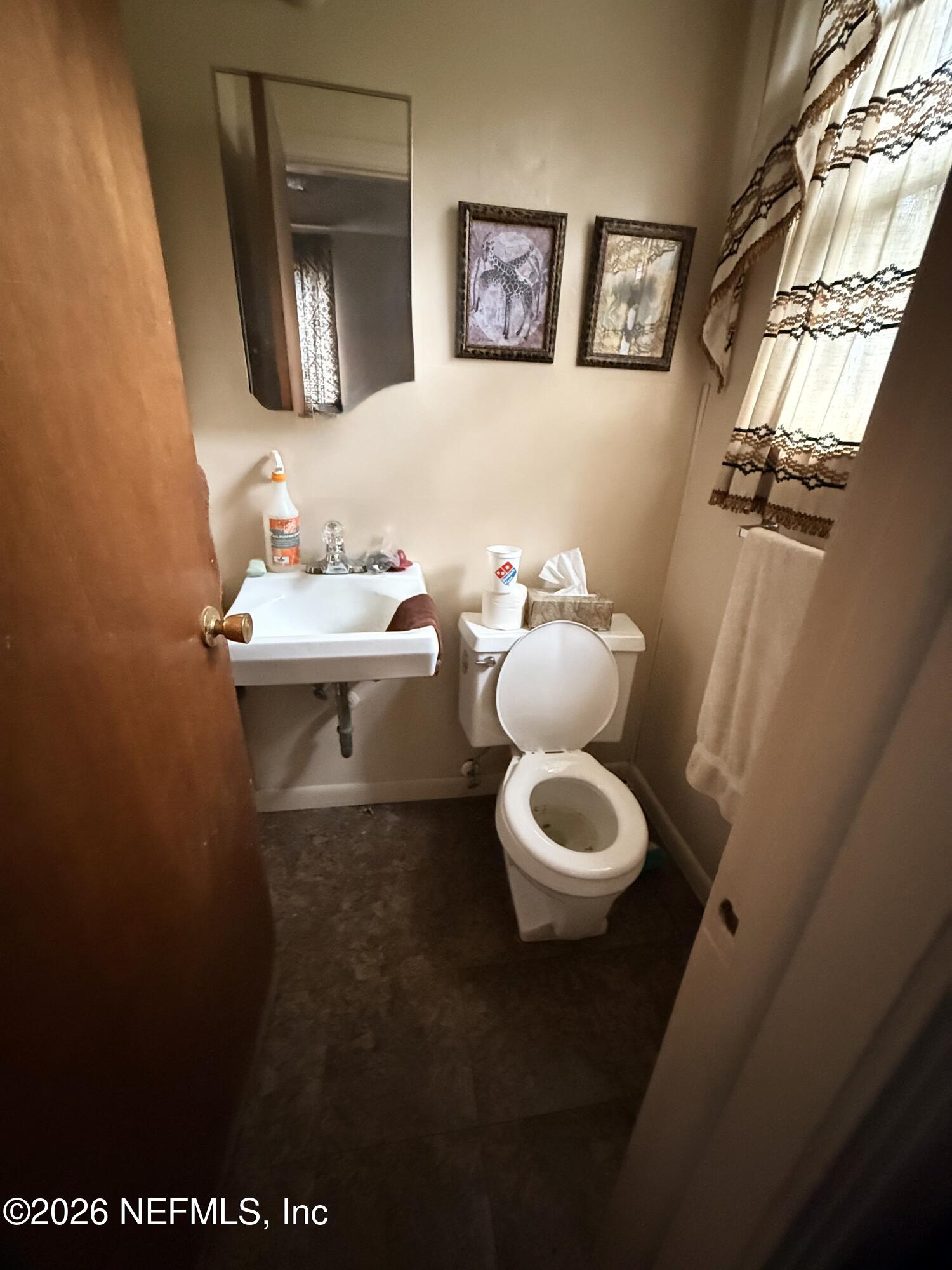 1610 HOLLY OAKS LAKE Road E