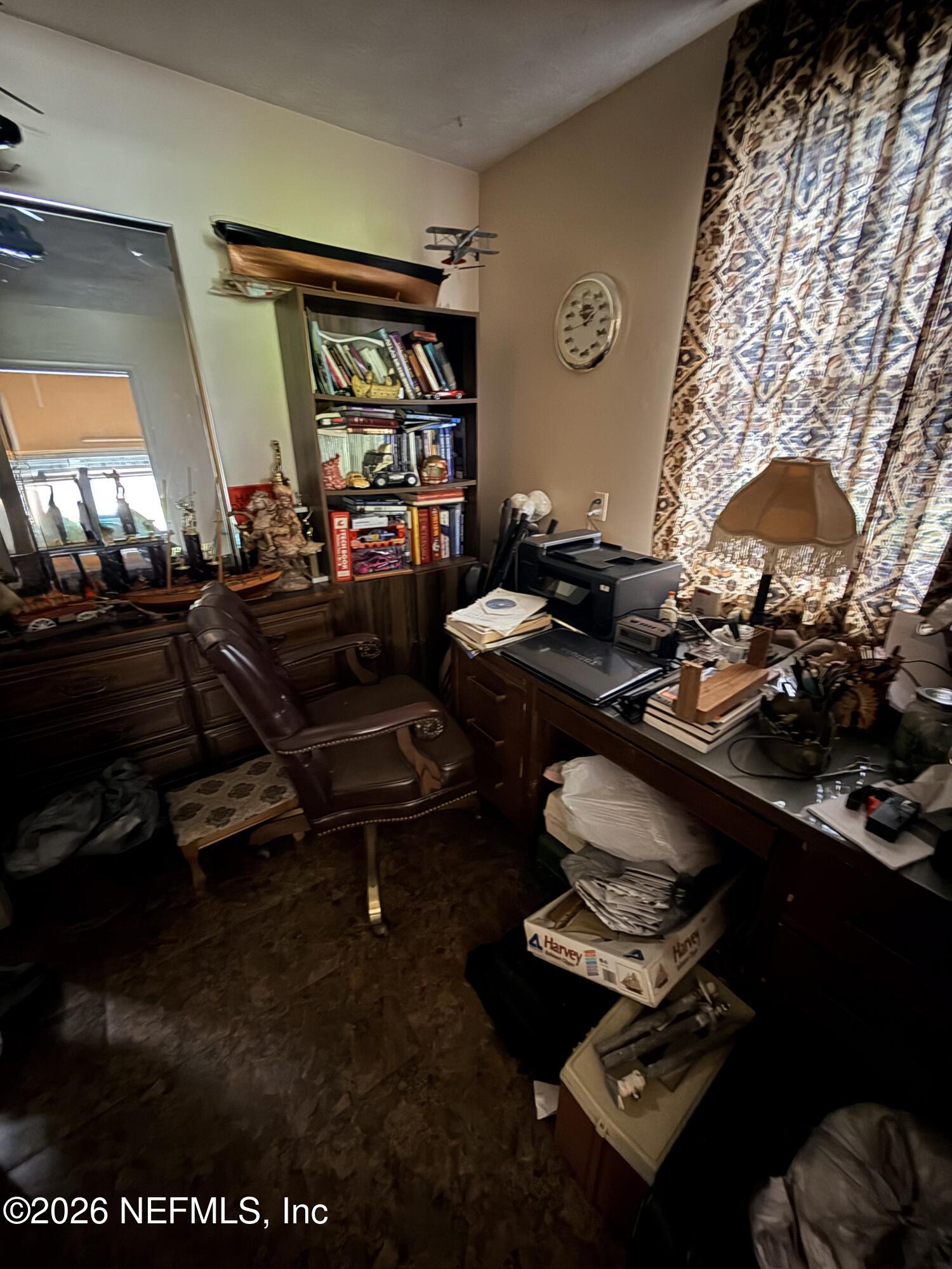 1610 HOLLY OAKS LAKE Road E